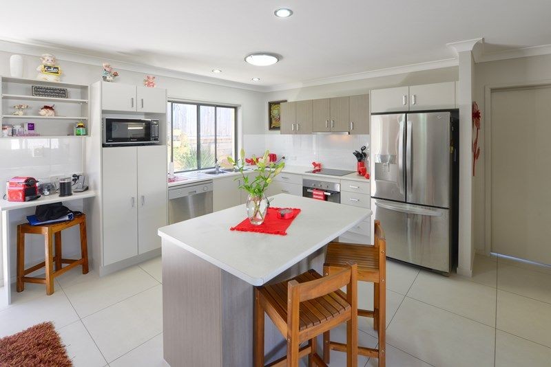 3 Keppel Close, Springfield Lakes, QLD 4300