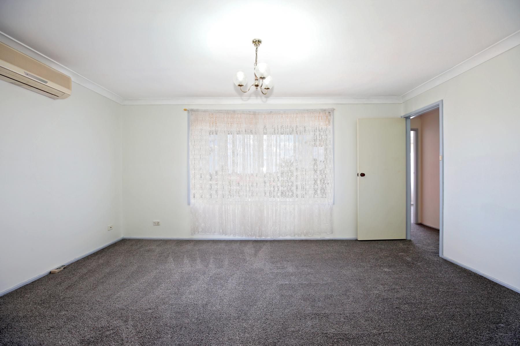 28 Antonia Crescent, Cranebrook, NSW 2749