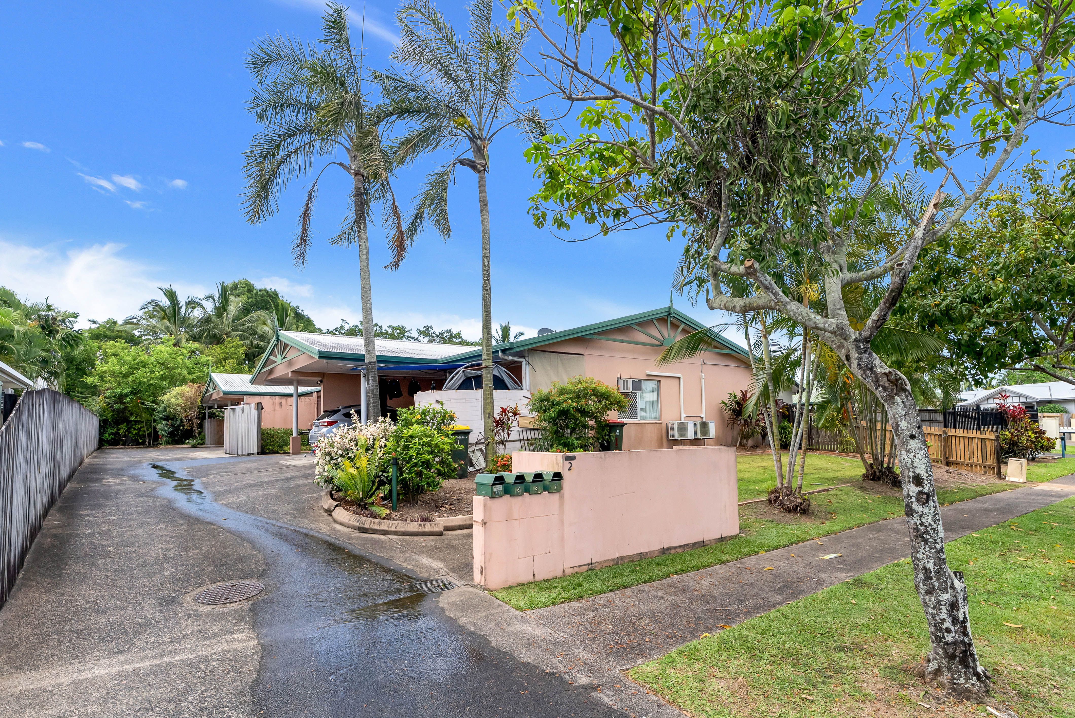 2 Ingham Court , Mooroobool QLD 4870