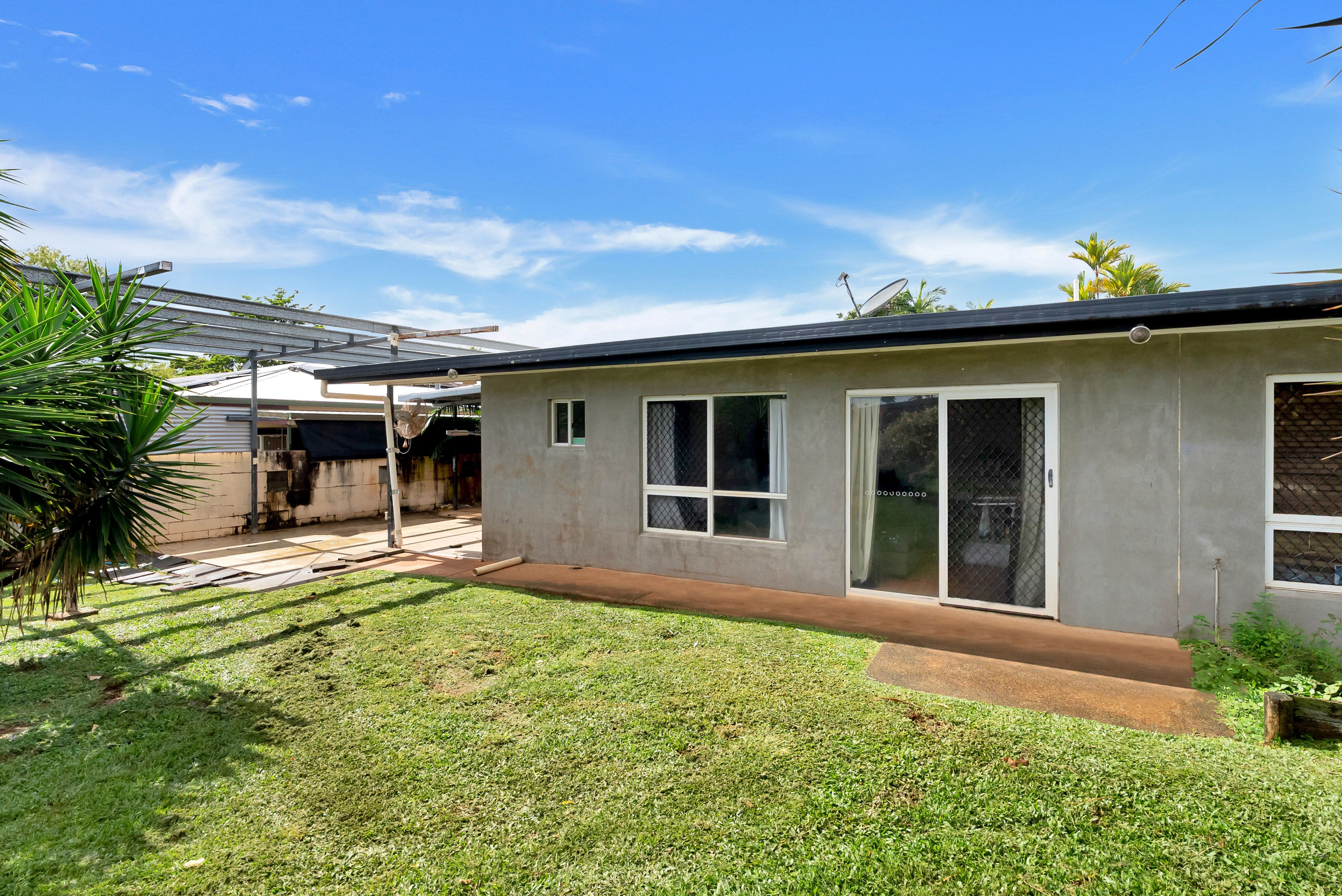 12 Dandaloo Street — photo 12 of 17
