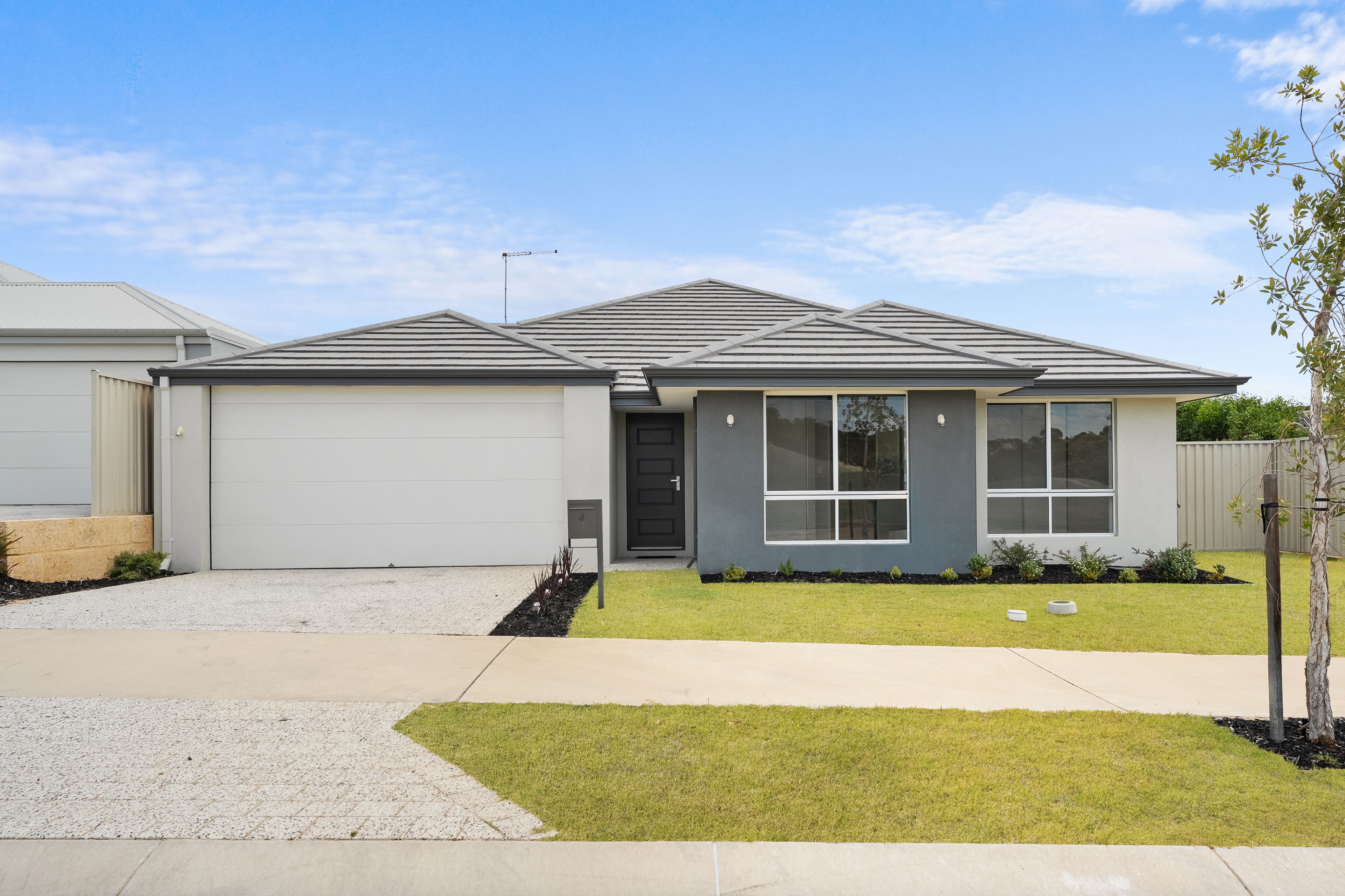 4 Towlers Drive, Golden Bay, WA 6174 - Sold House - Ray White ...