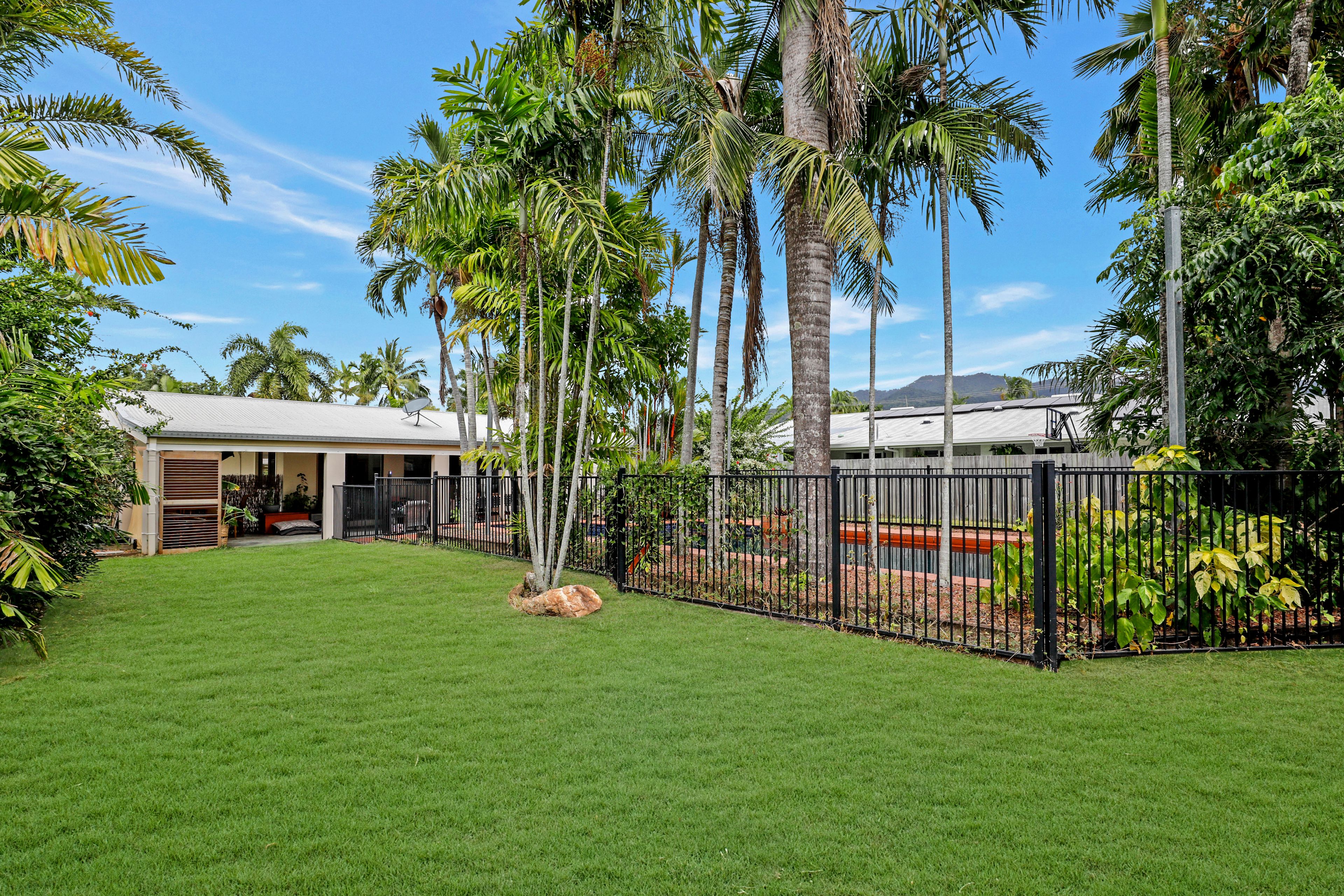 14 Conch Close, Trinity Beach, QLD 4879