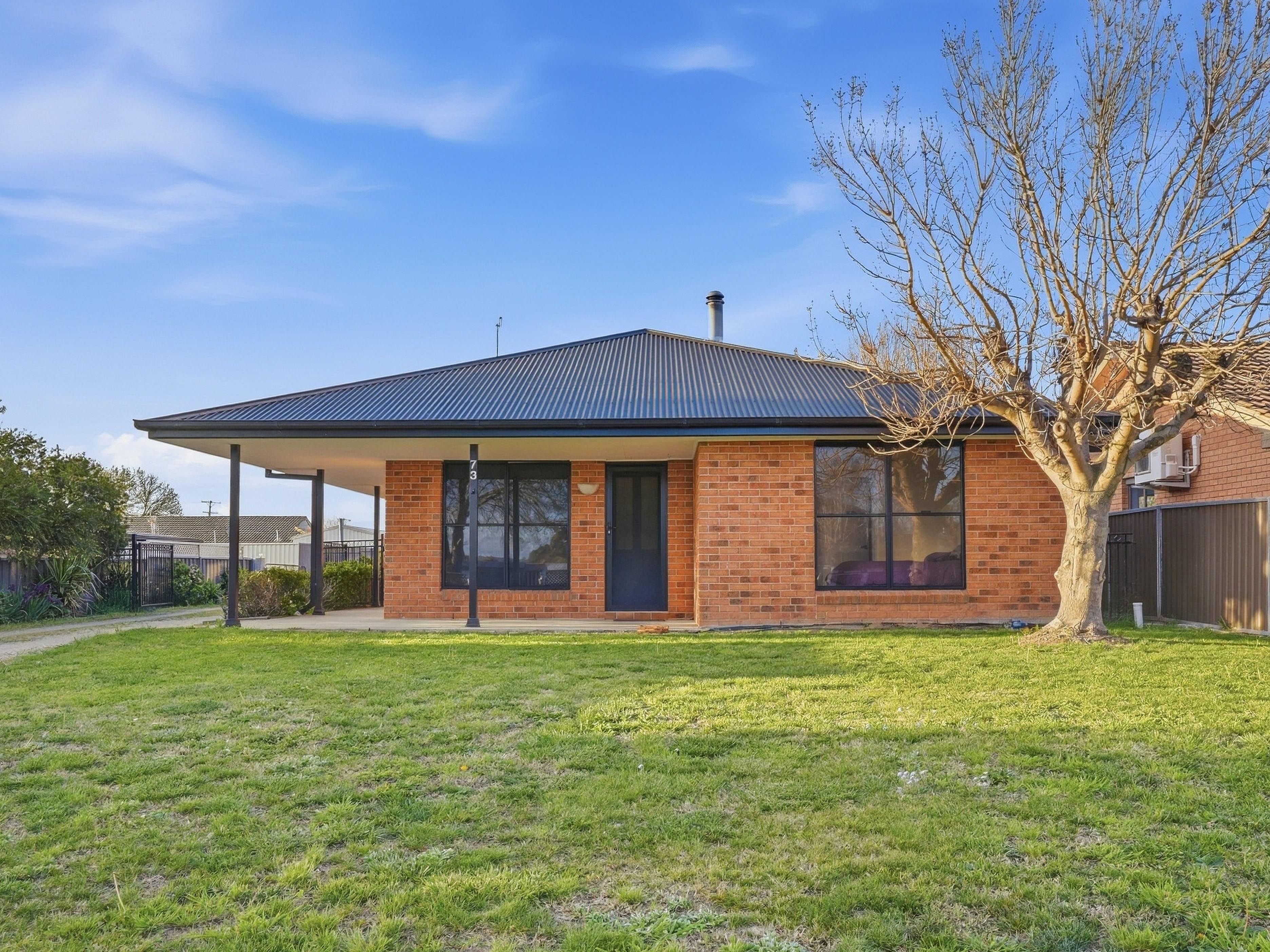73 Loren Street — photo 14 of 16