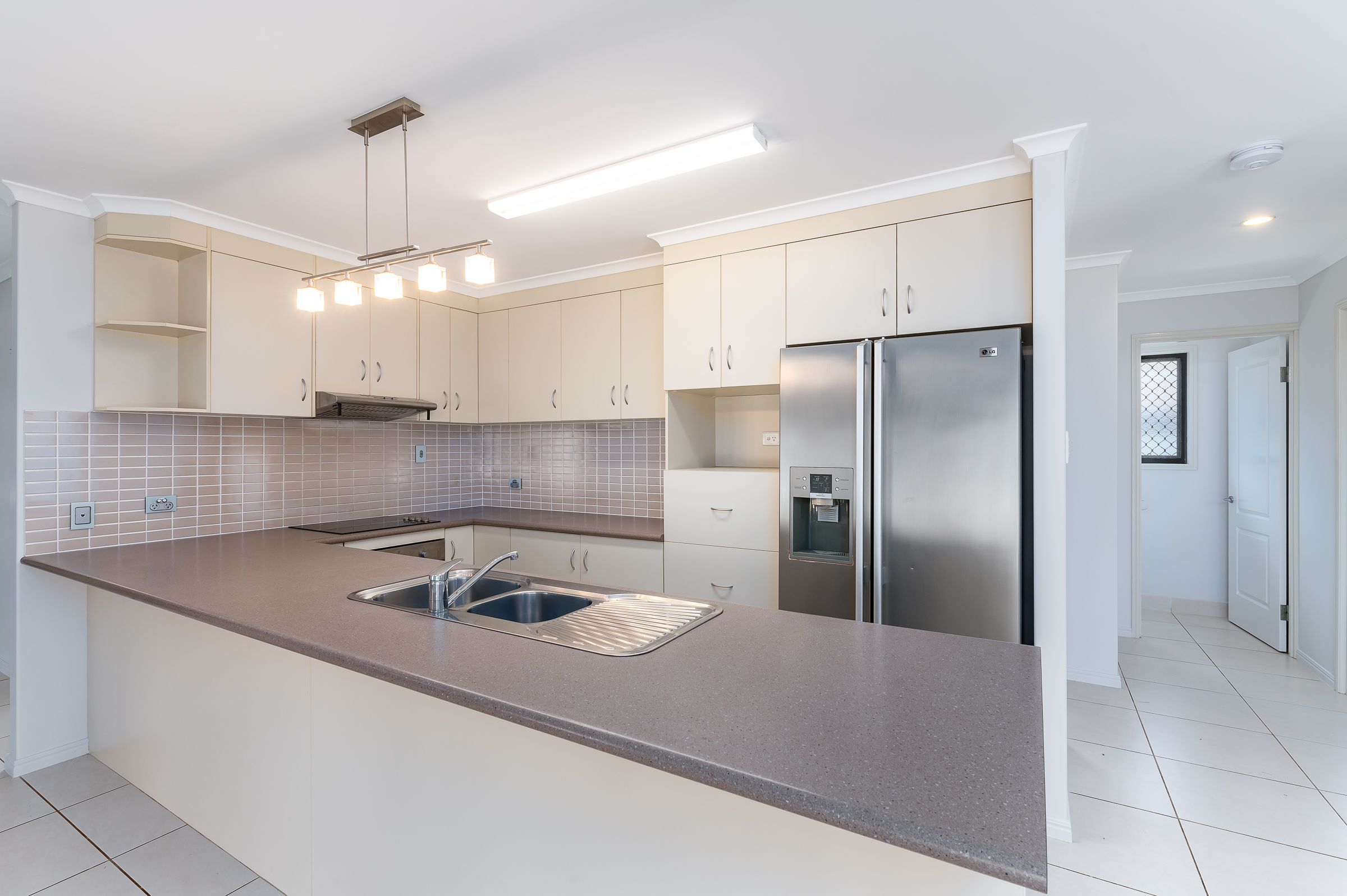 8 Liriope Drive, Kirkwood, QLD 4680