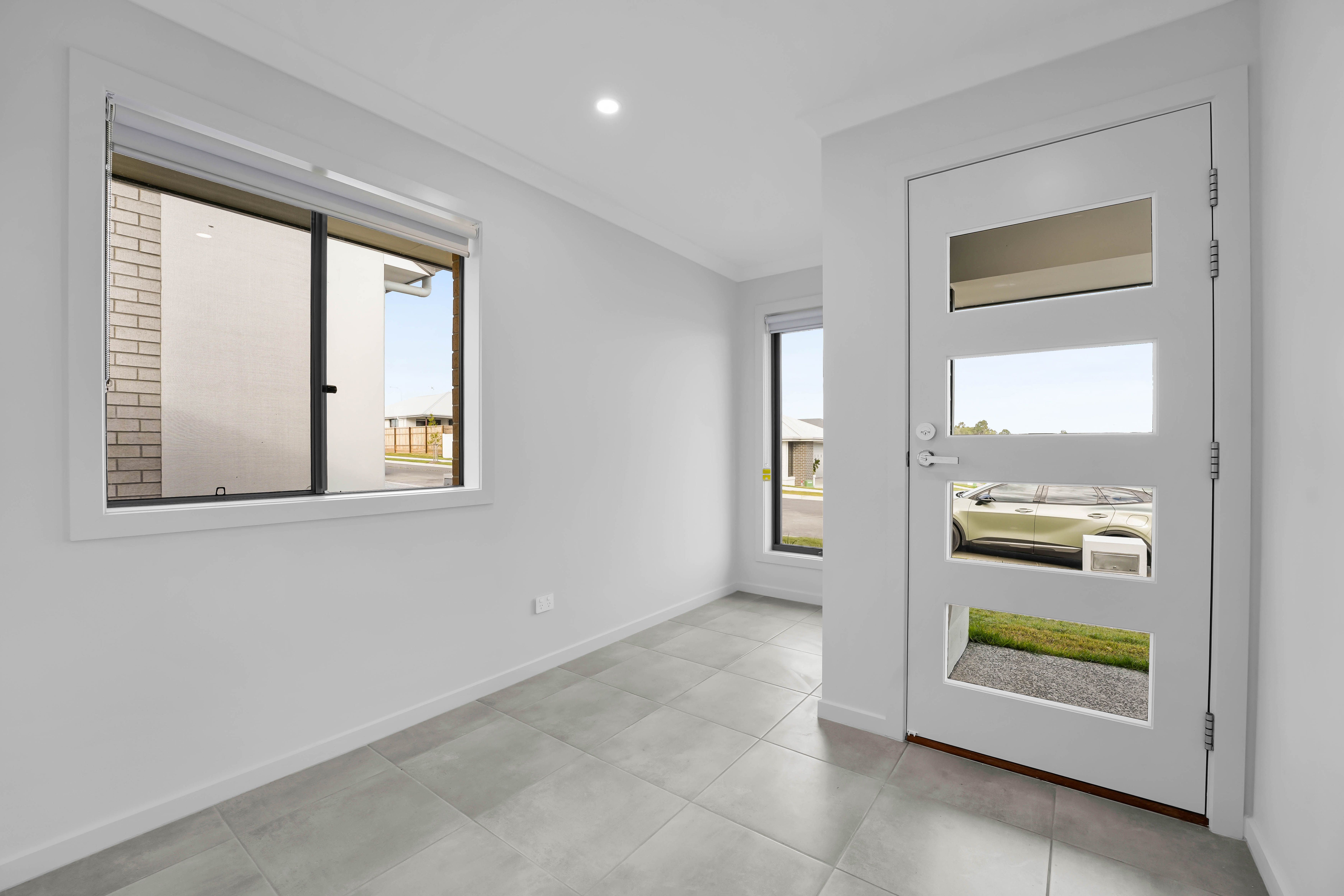 16 Matterhorn Way, White Rock, QLD 4306