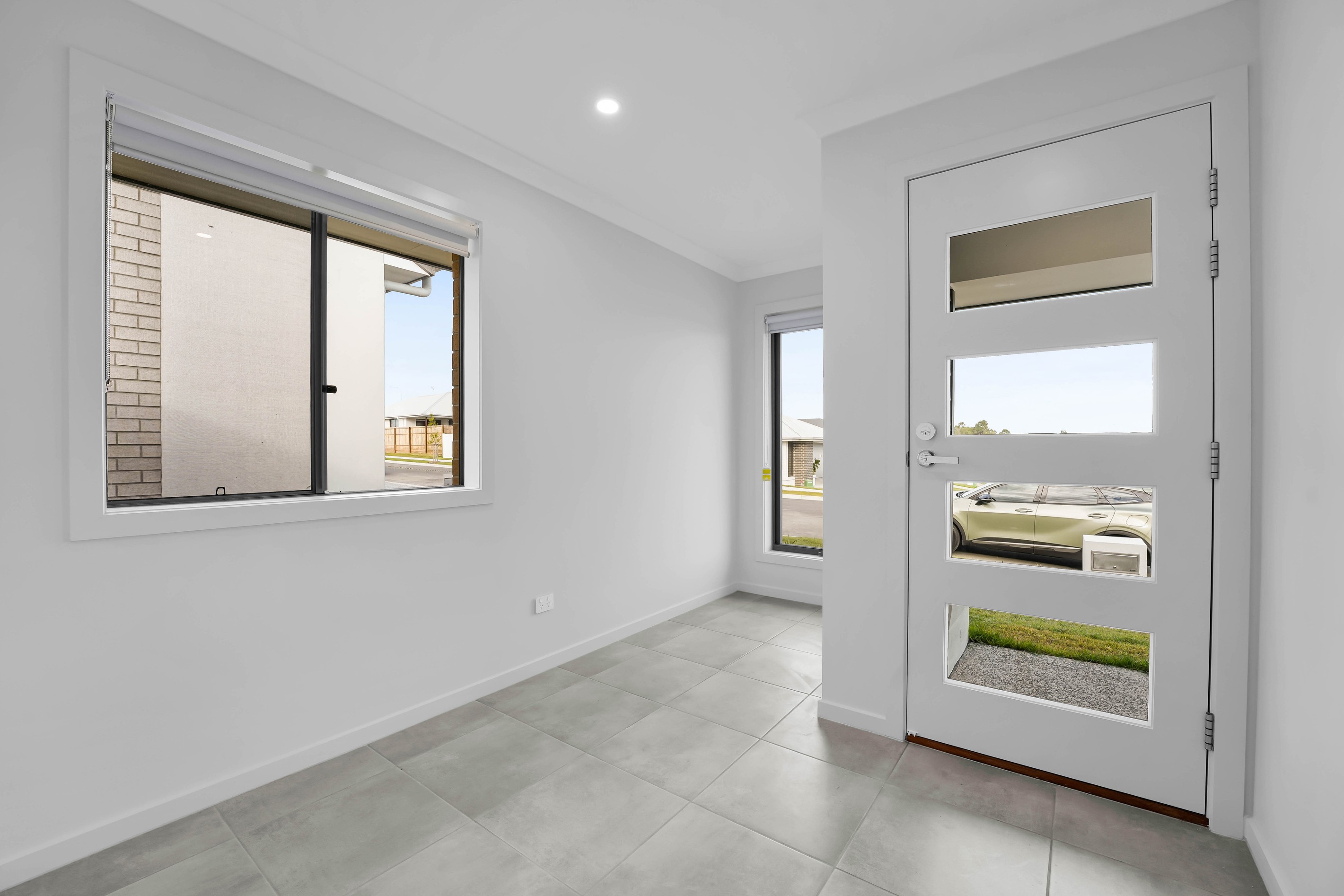 16 Matterhorn Way, White Rock, QLD 4306