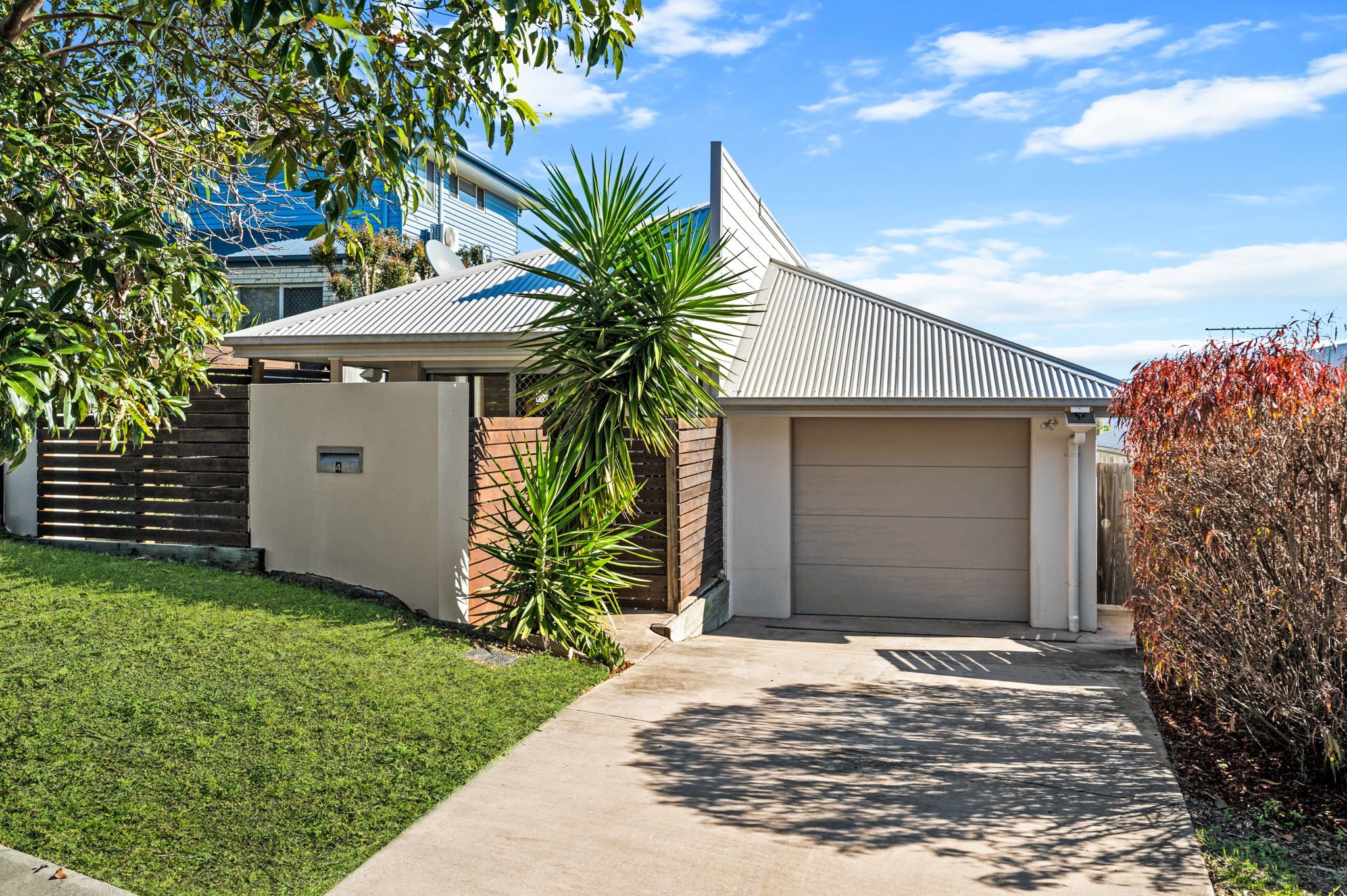 4 Skyline Avenue, Springfield Lakes QLD 4300
