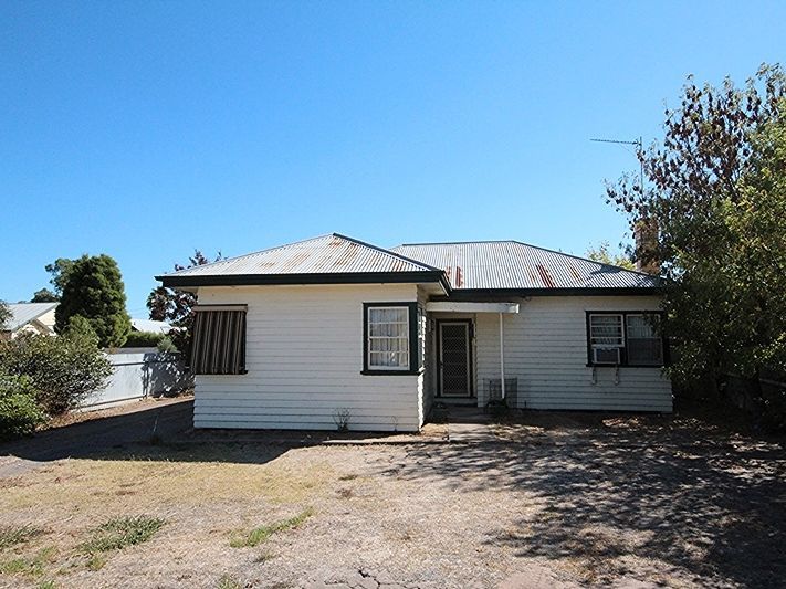 6 Edward Street, Horsham VIC 3400
