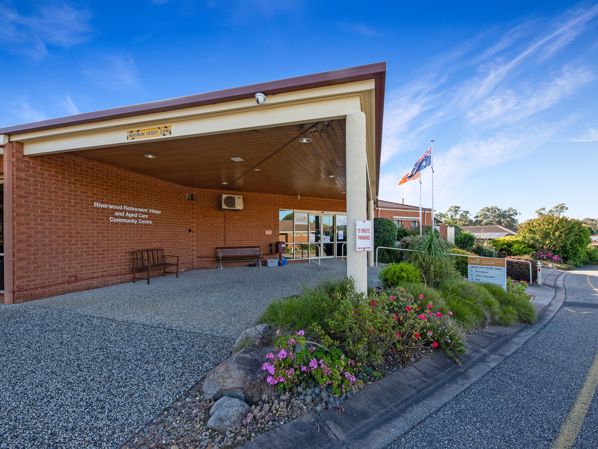 24 Woodland Close, West Albury, NSW 2640