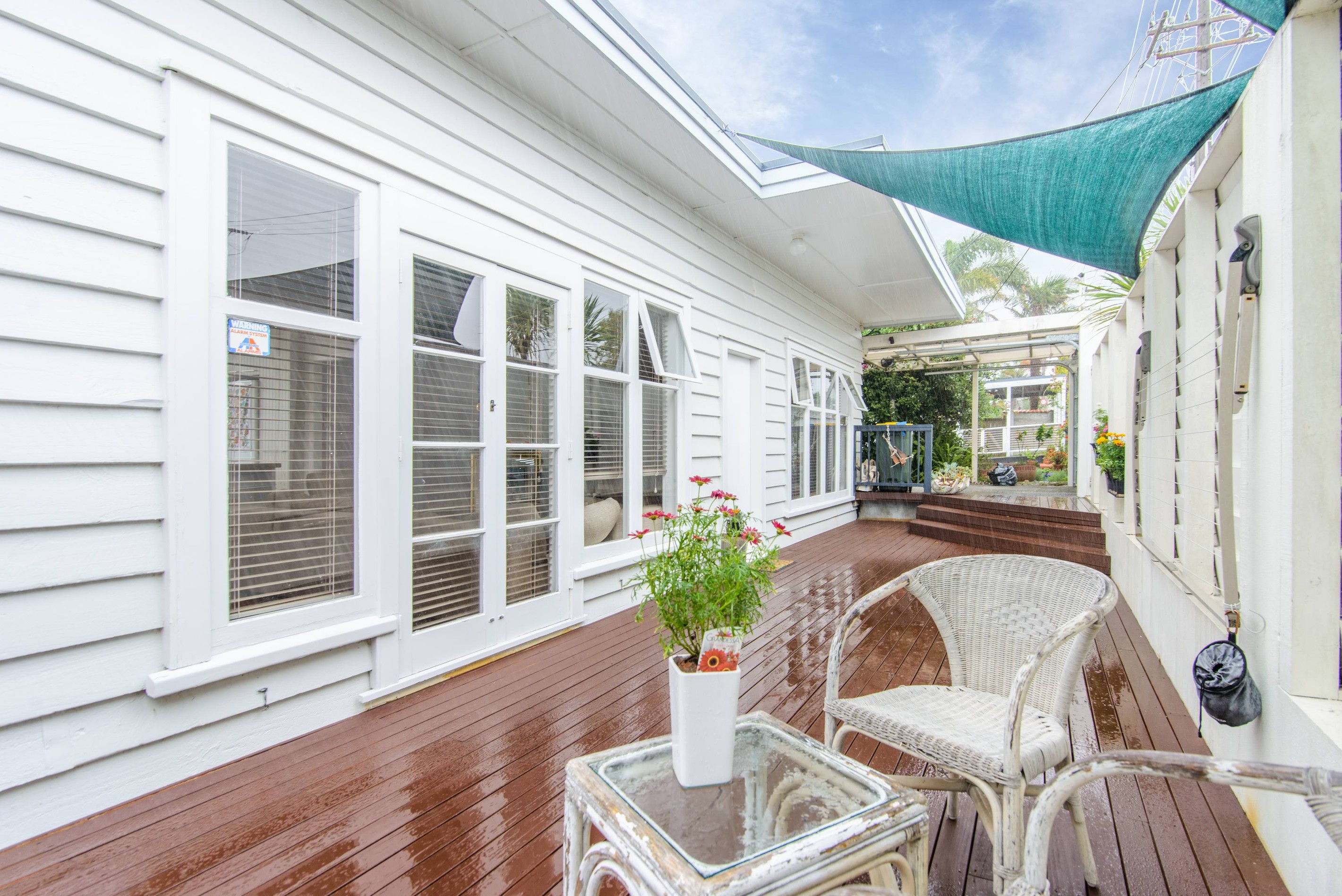 90 Arran Road, Browns Bay, North Shore City