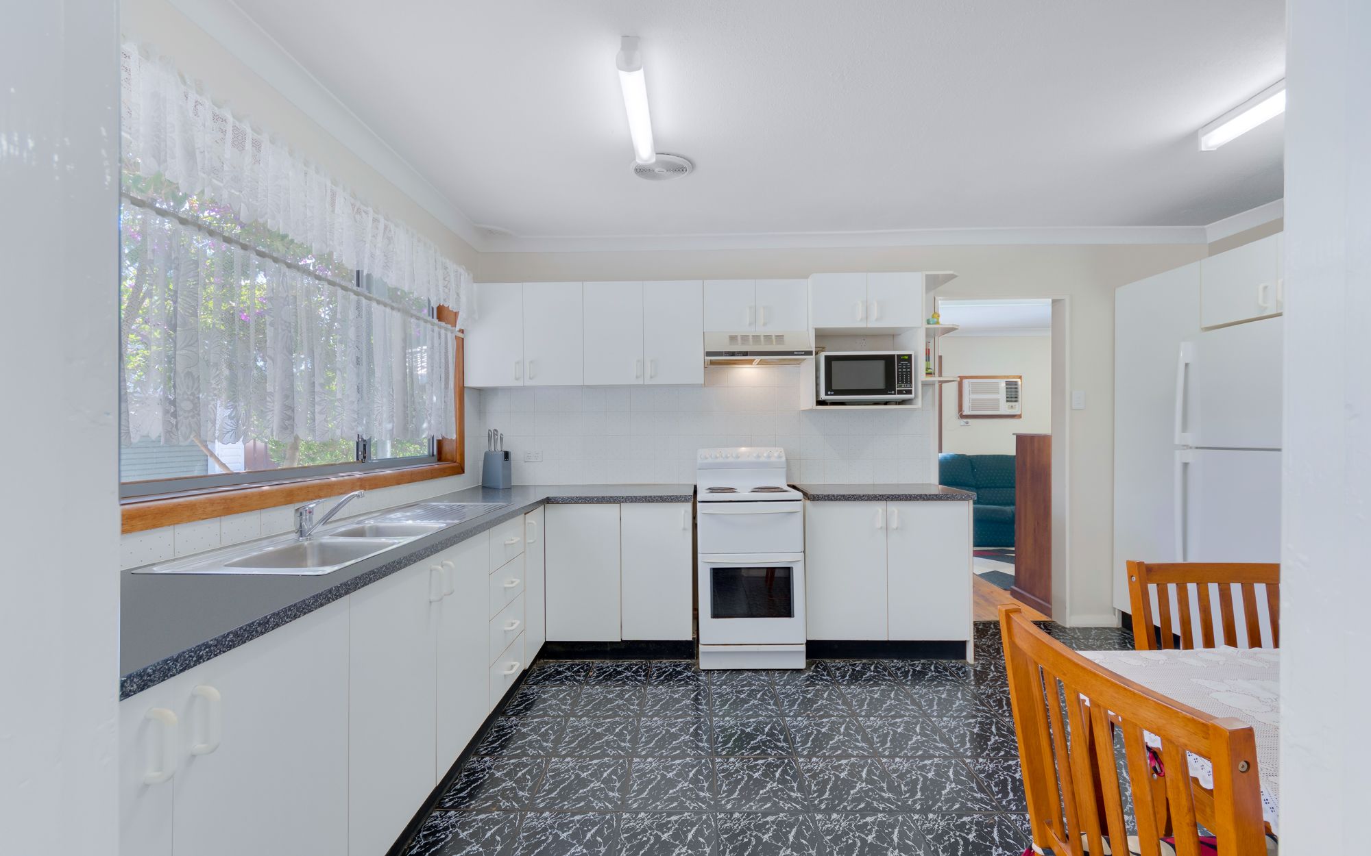 22 Brisbane Road, Campbelltown, NSW 2560