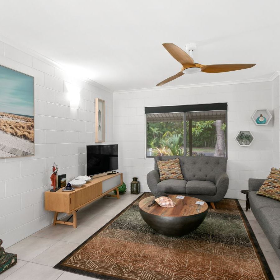 42 Bamboo Street, Holloways Beach, QLD 4878