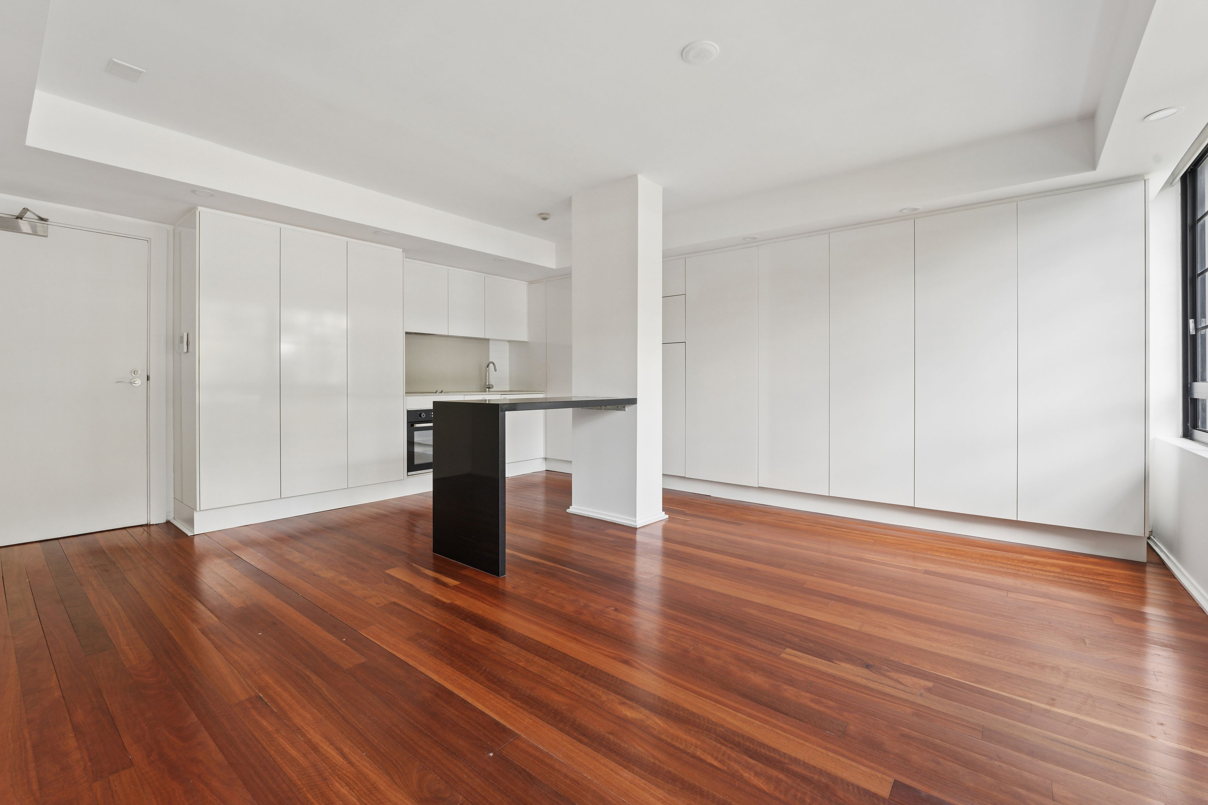 2/107 Darling Point Road — photo 5 of 11