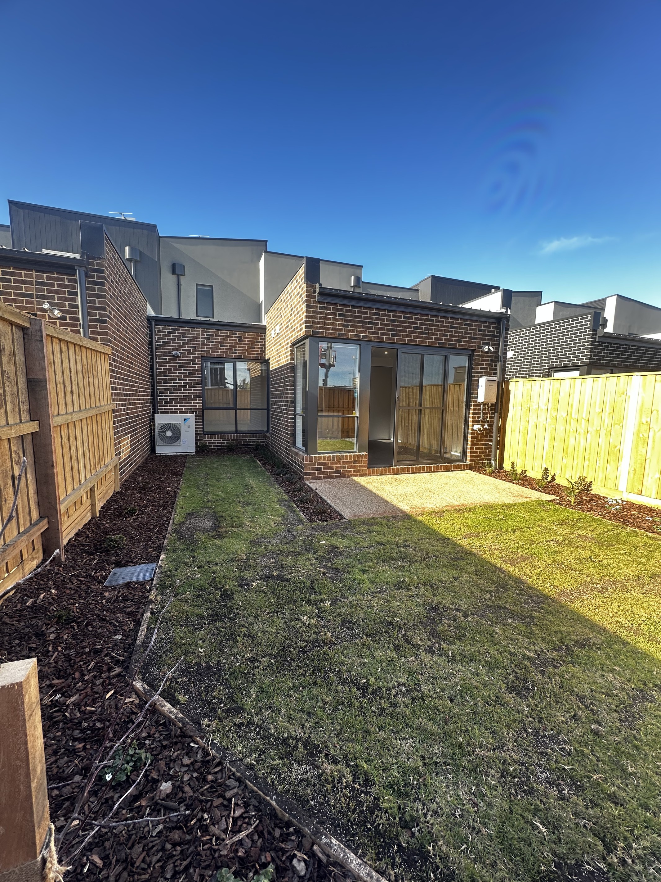 12 Plains Circuit, AINTREE, VIC 3336