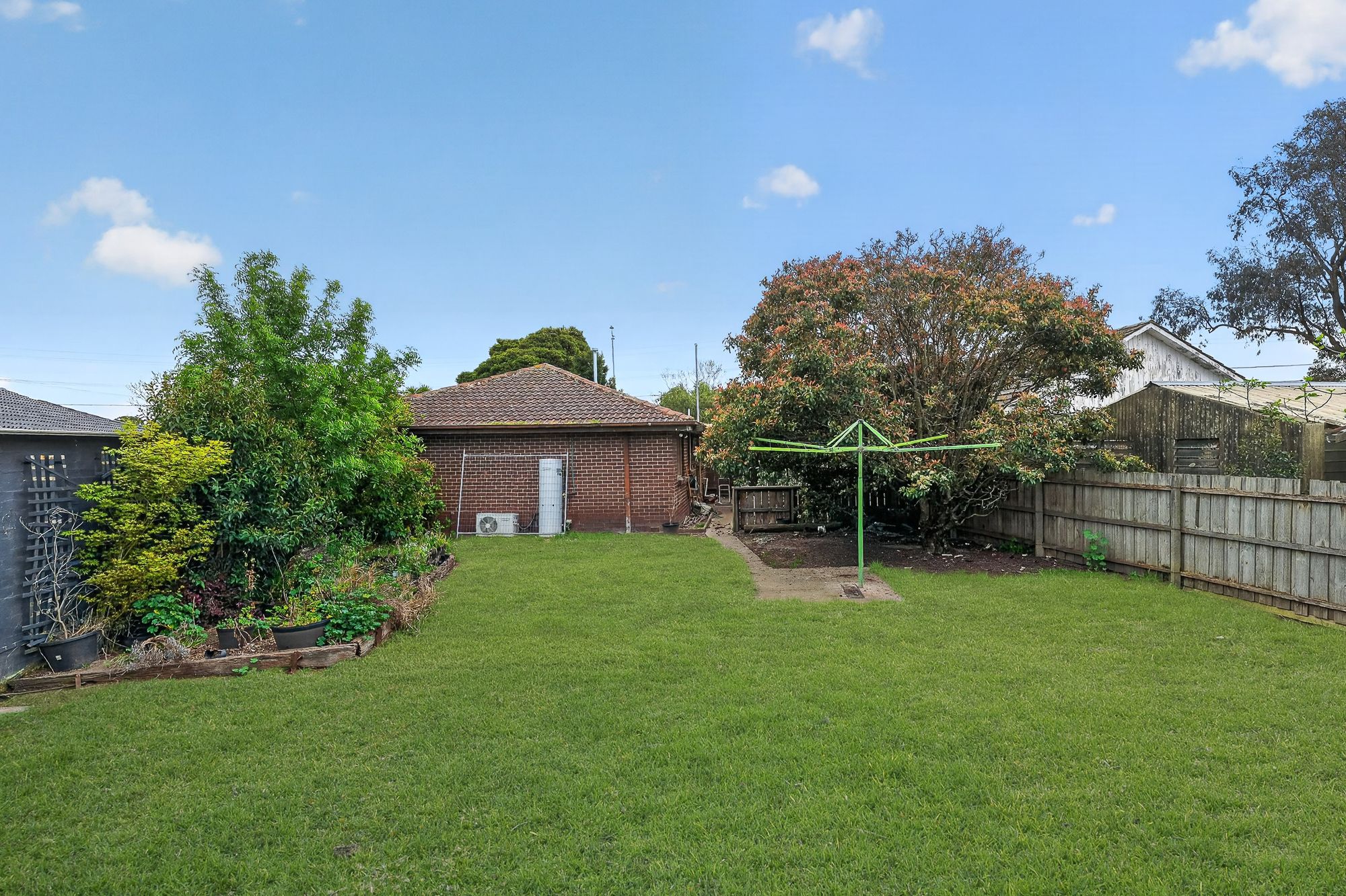 1818 Ferntree Gully Road — photo 4 of 7