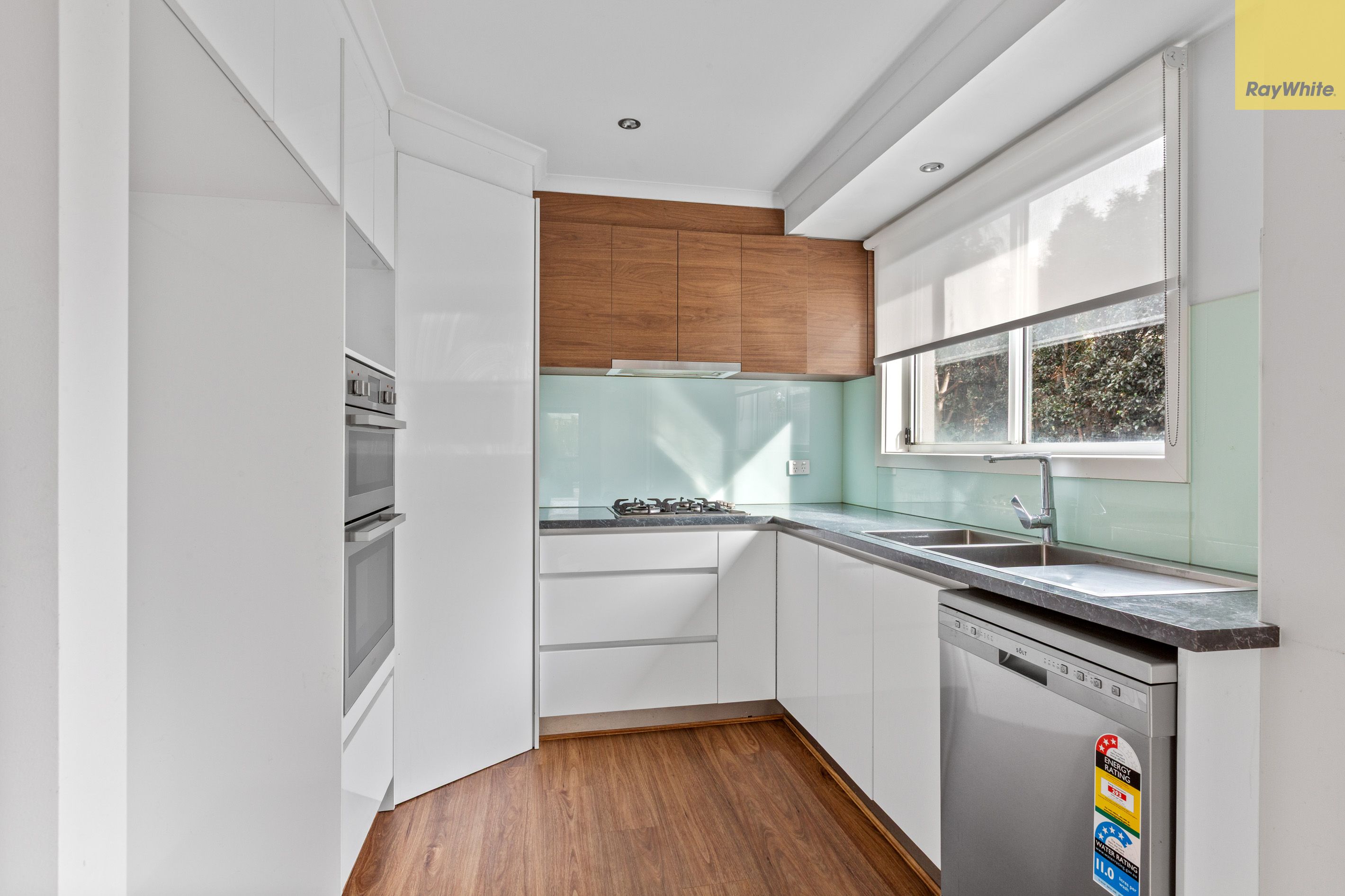 1/8 Pike Place, Bacchus Marsh, VIC 3340