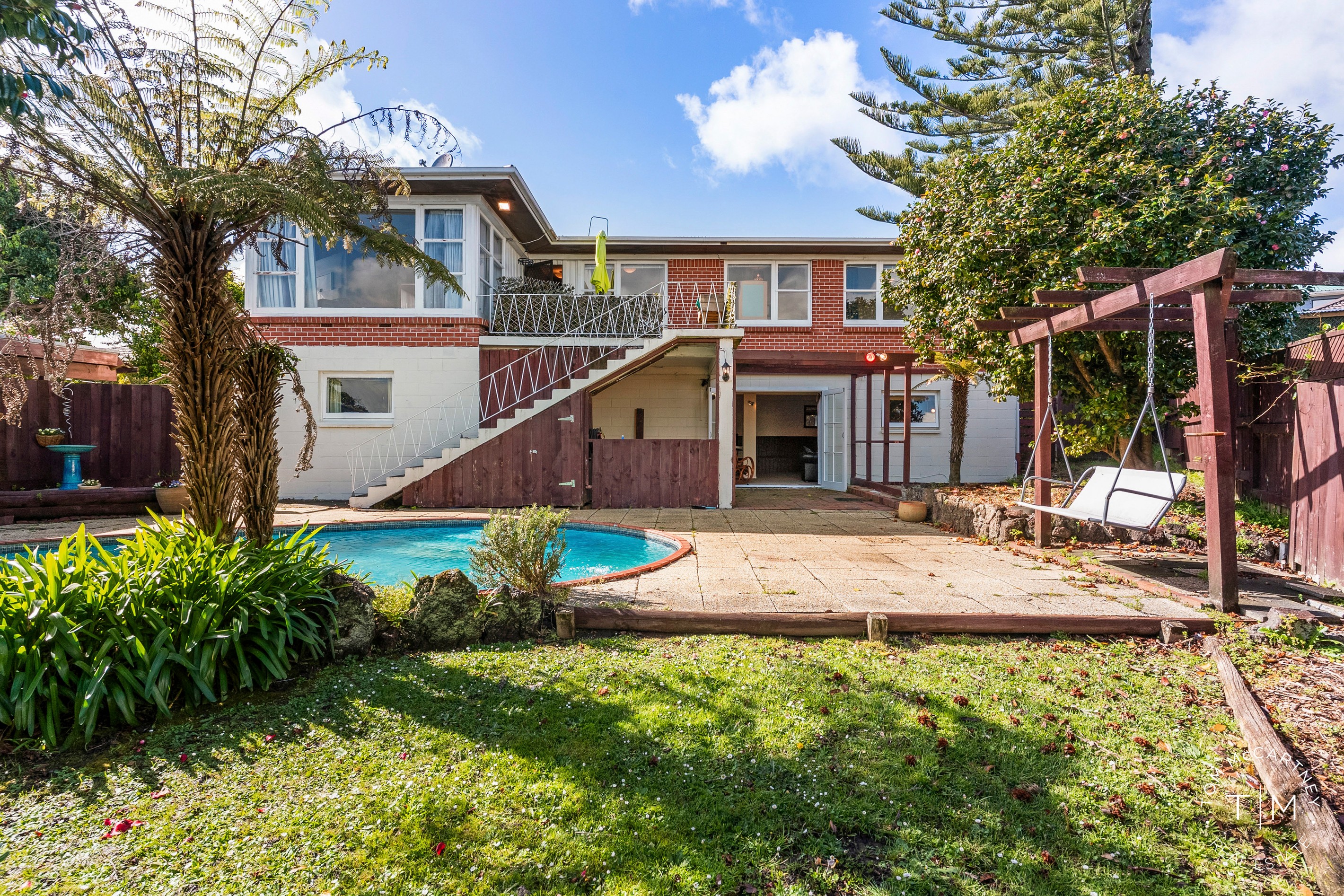 11 Lynmore Drive, Hill Park, Manukau City