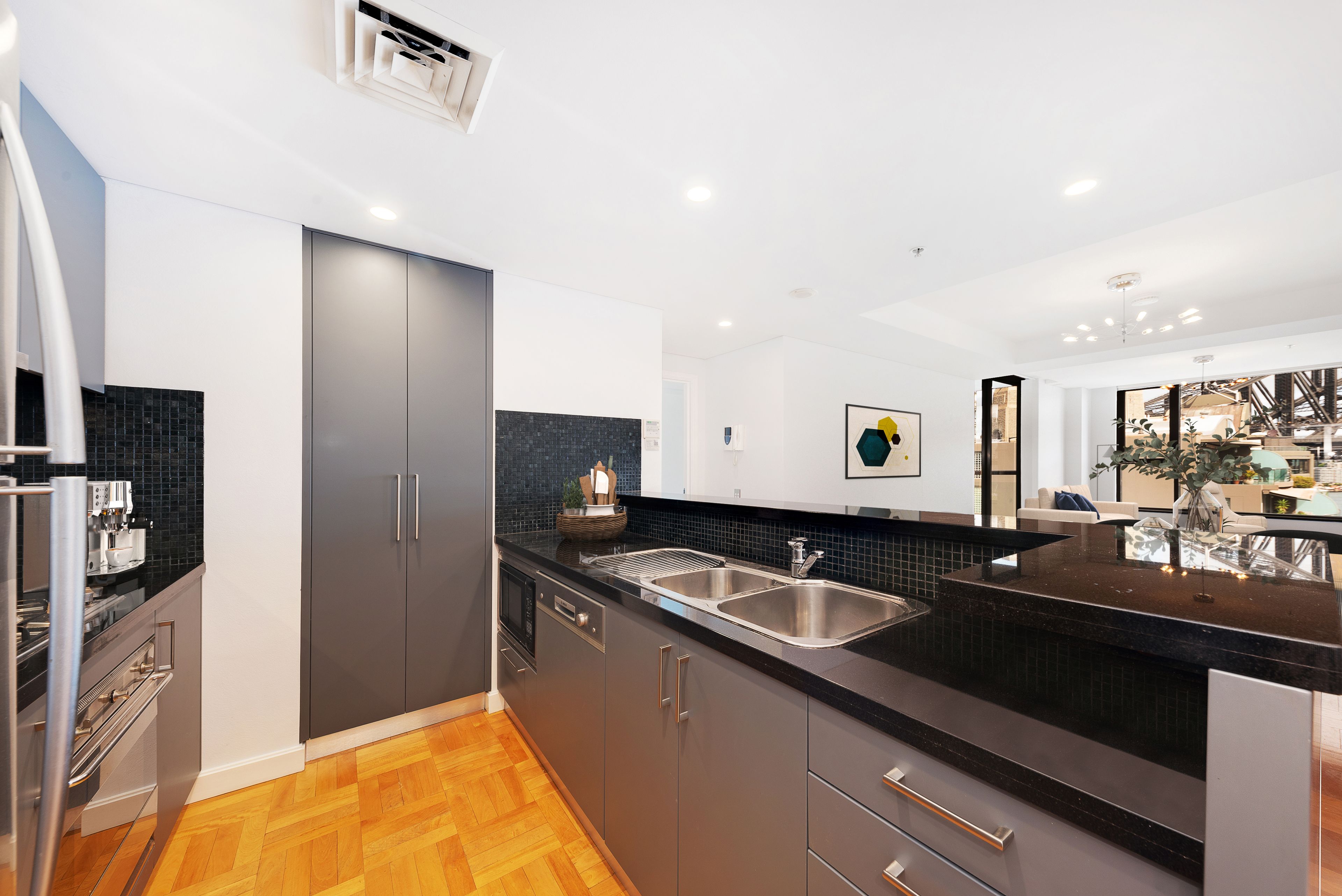 709/2 Dind Street, Milsons Point, NSW 2061