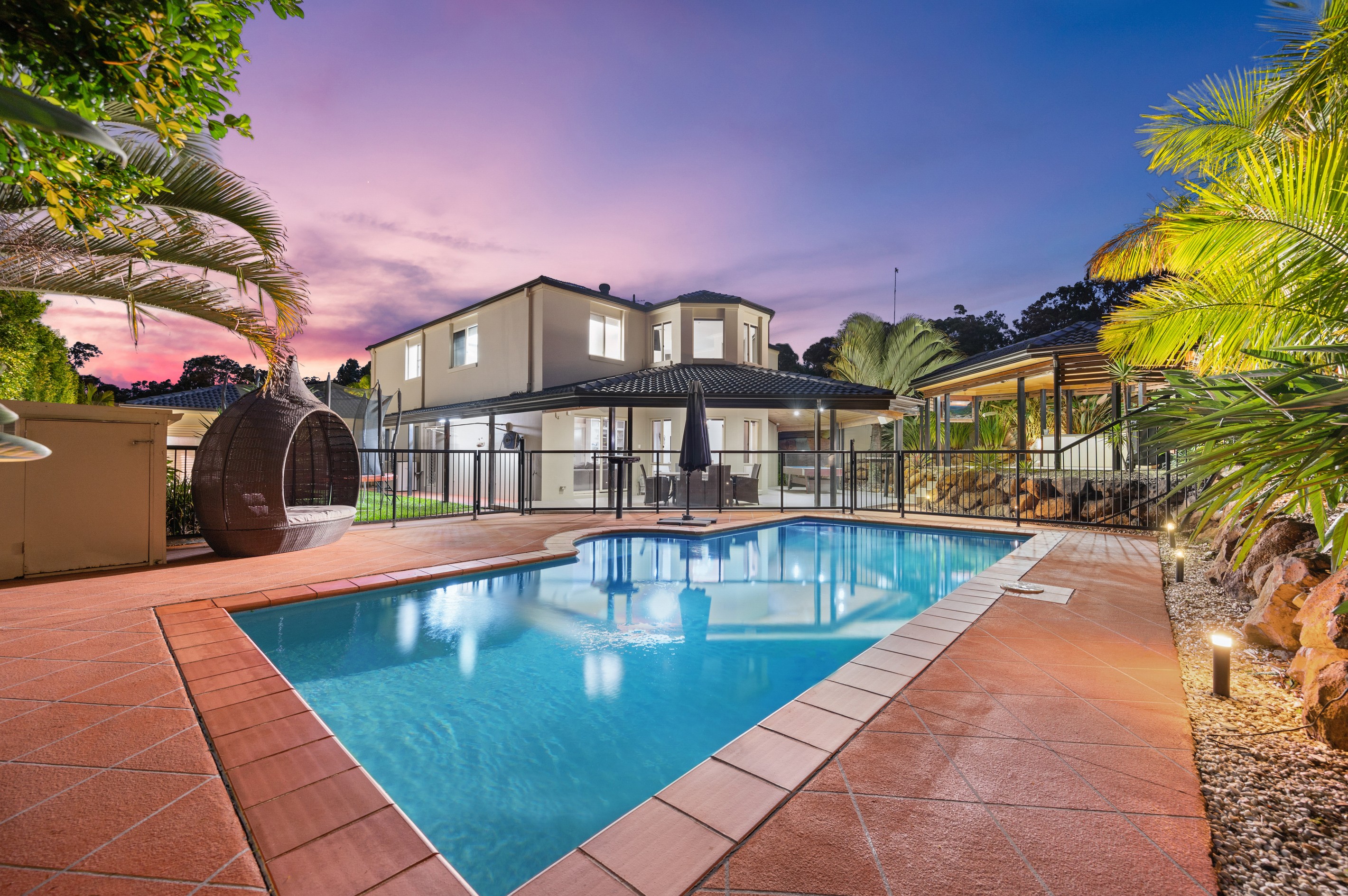 10 Petworth Court, Arundel, QLD 4214