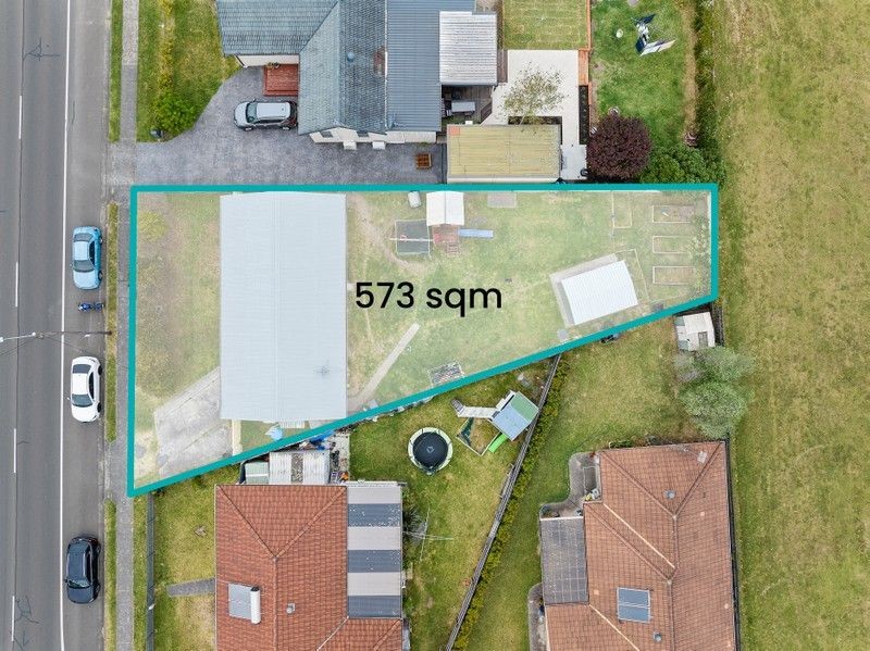 27 Waples Road, Unanderra, NSW 2526