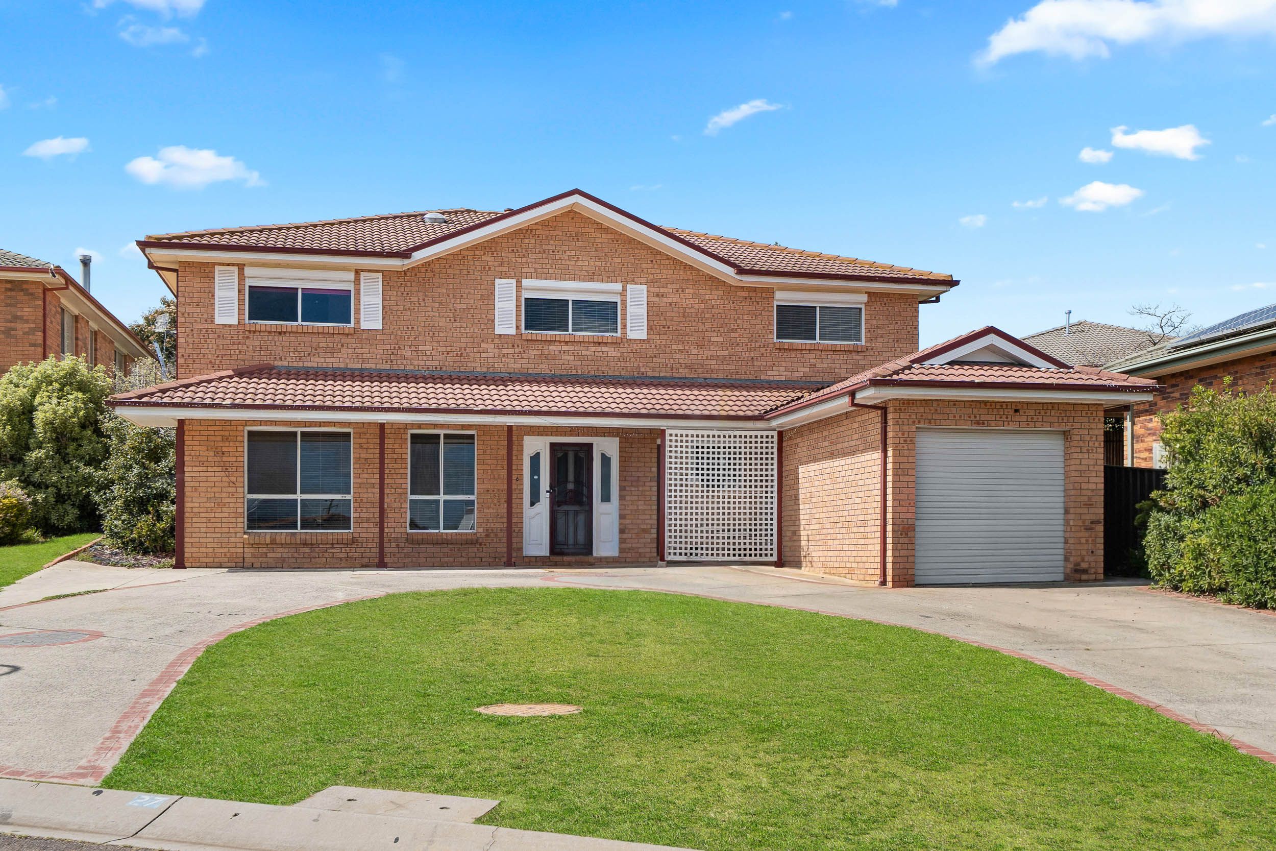 27 Amaroo Place — photo from Ray White Goulburn