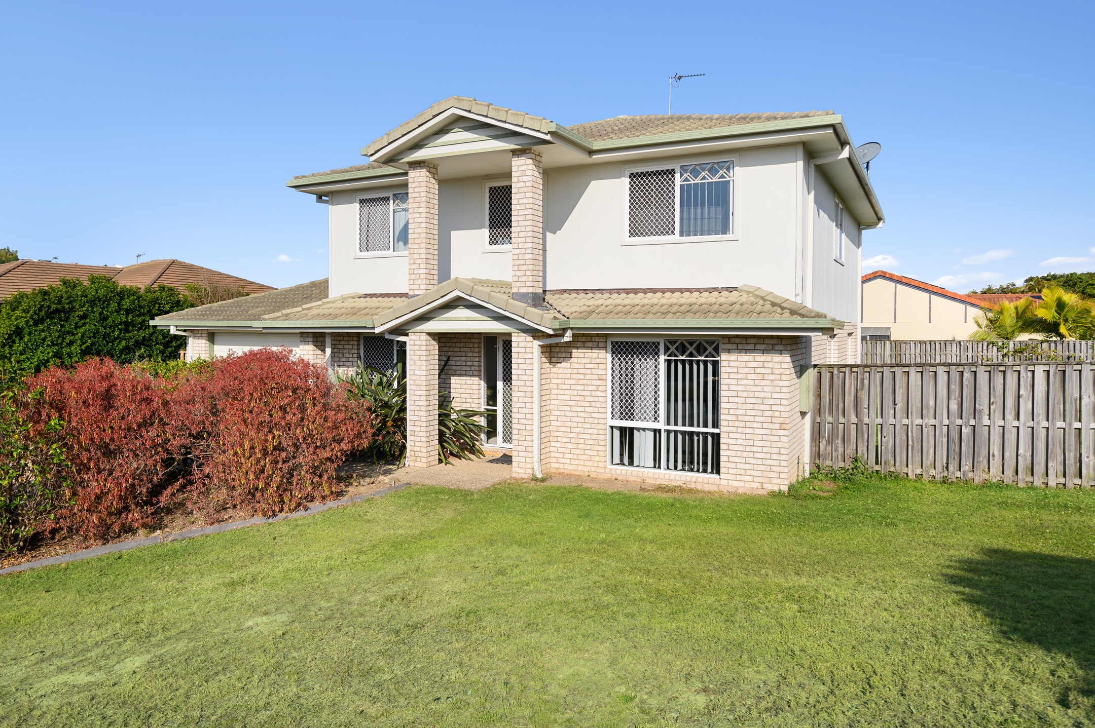 5 Blackheath Terrace, Pacific Pines, QLD 4211