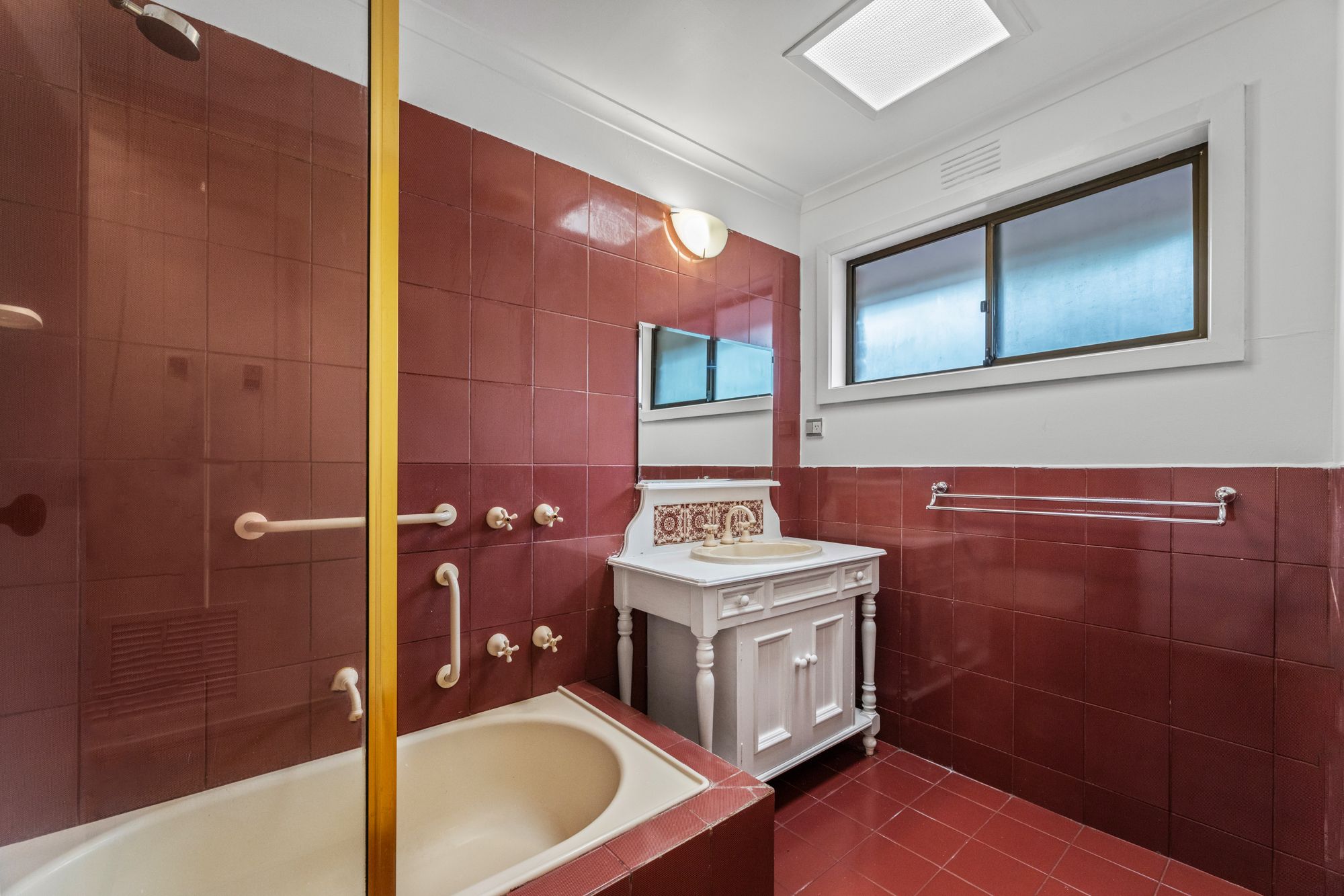 4/92 Victoria Crescent, Mont Albert, VIC 3127 Unit for Sale Ray