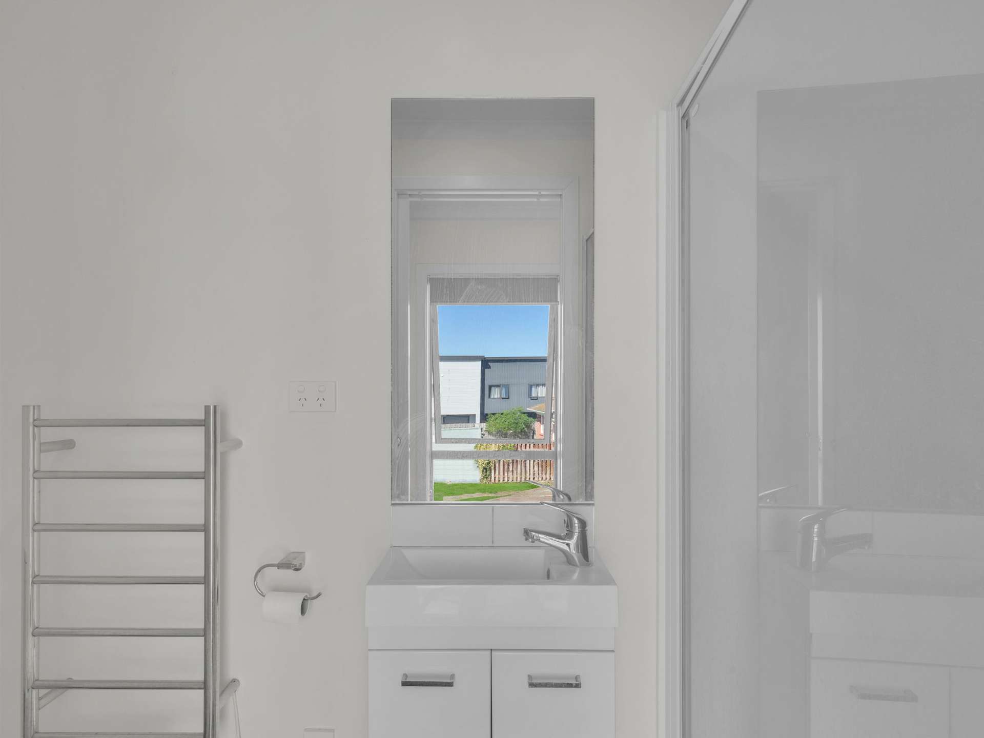 1/113 Knighton Road photo 7