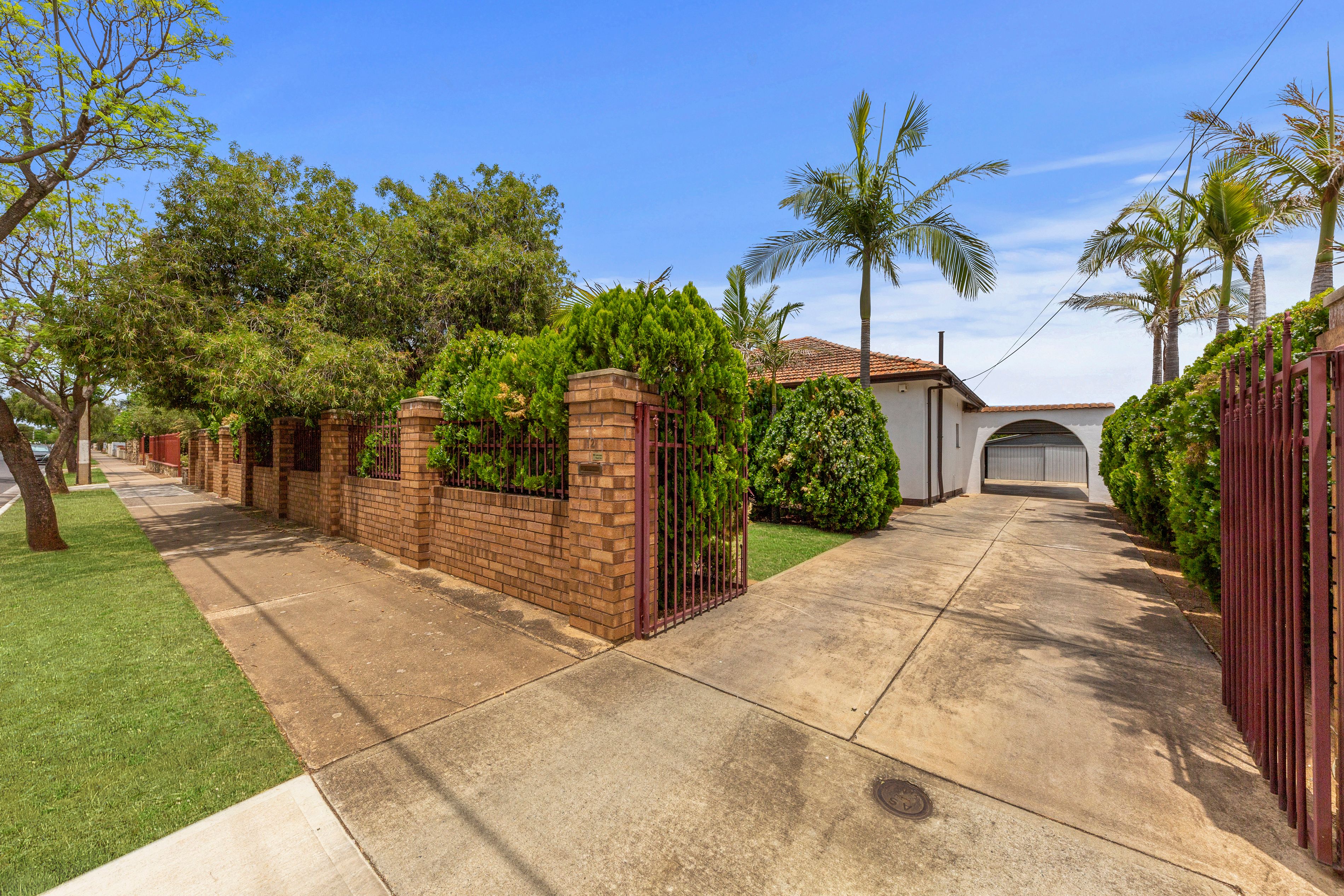 12 Leslie Street East, Woodville, SA 5011