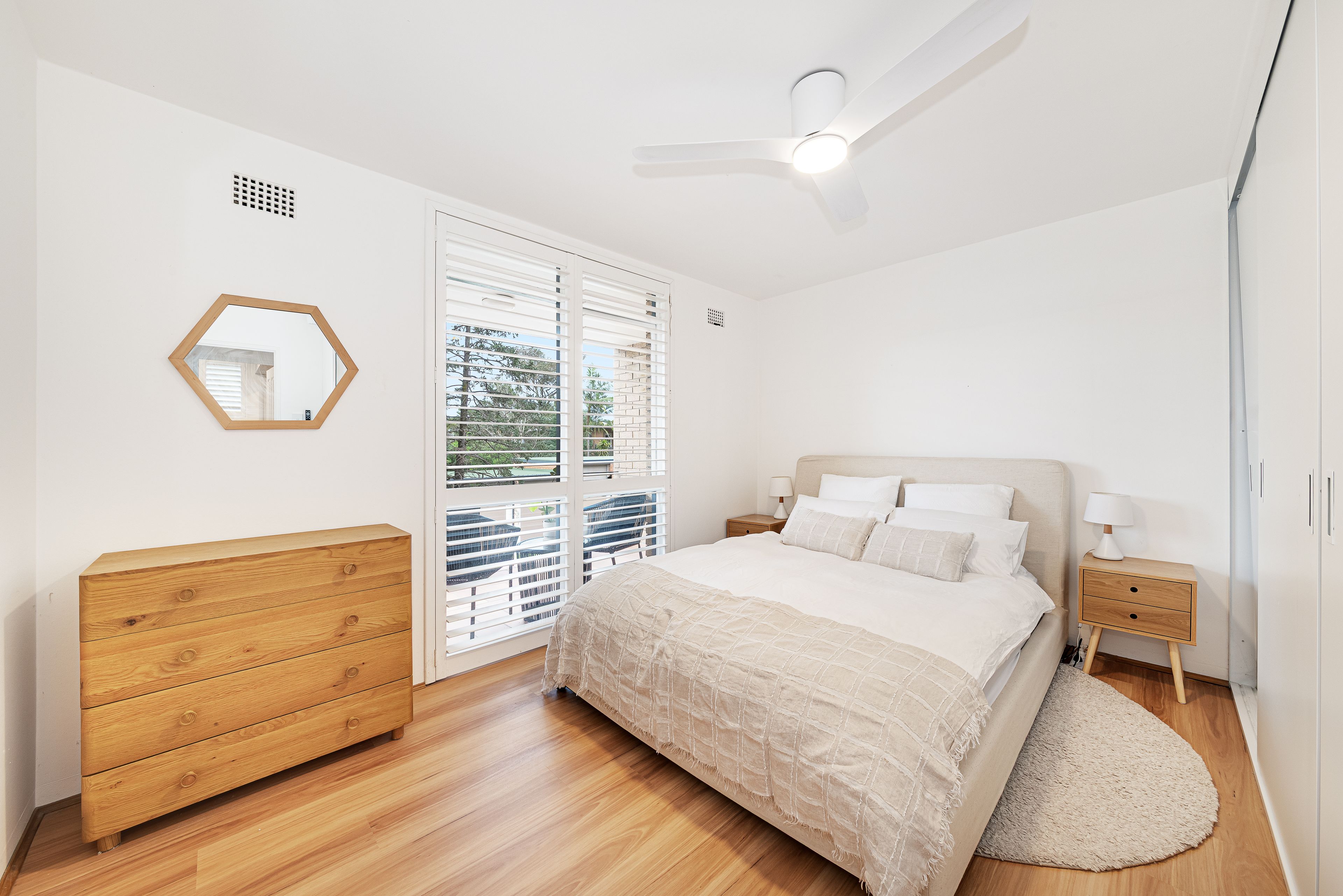 3/31-35 Sutherland Street — photo 4 of 6