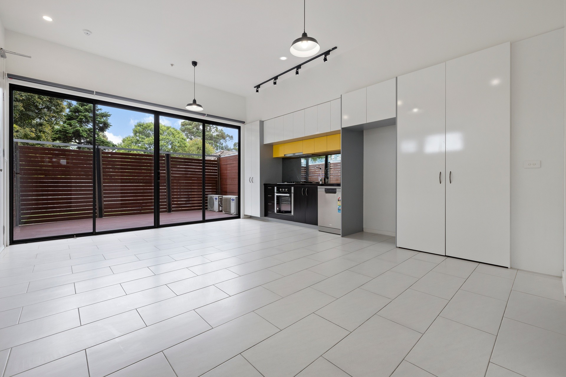 G01/18 Whitehorse Road, Blackburn, VIC 3130