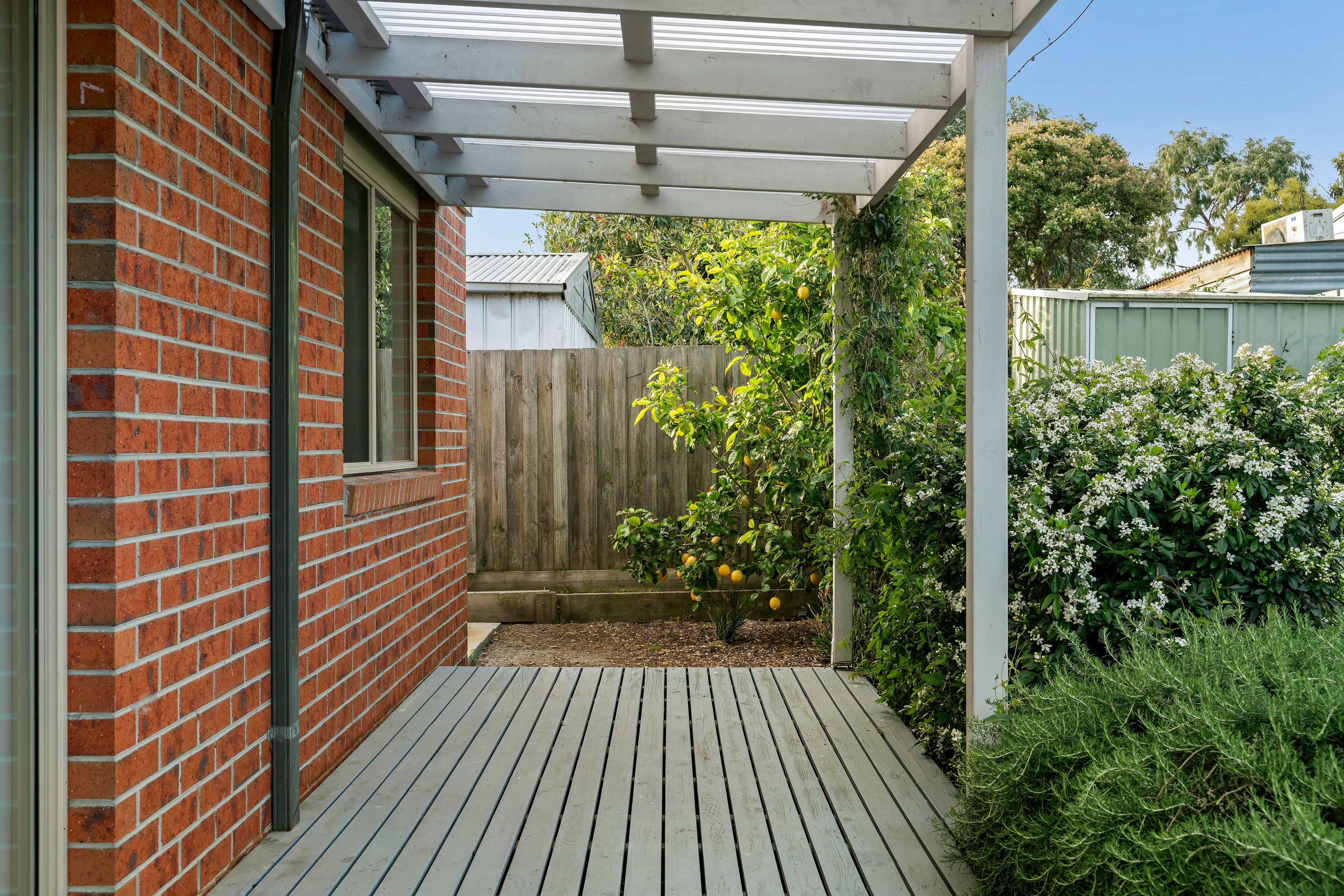 8a Pearce Street — photo 17 of 24