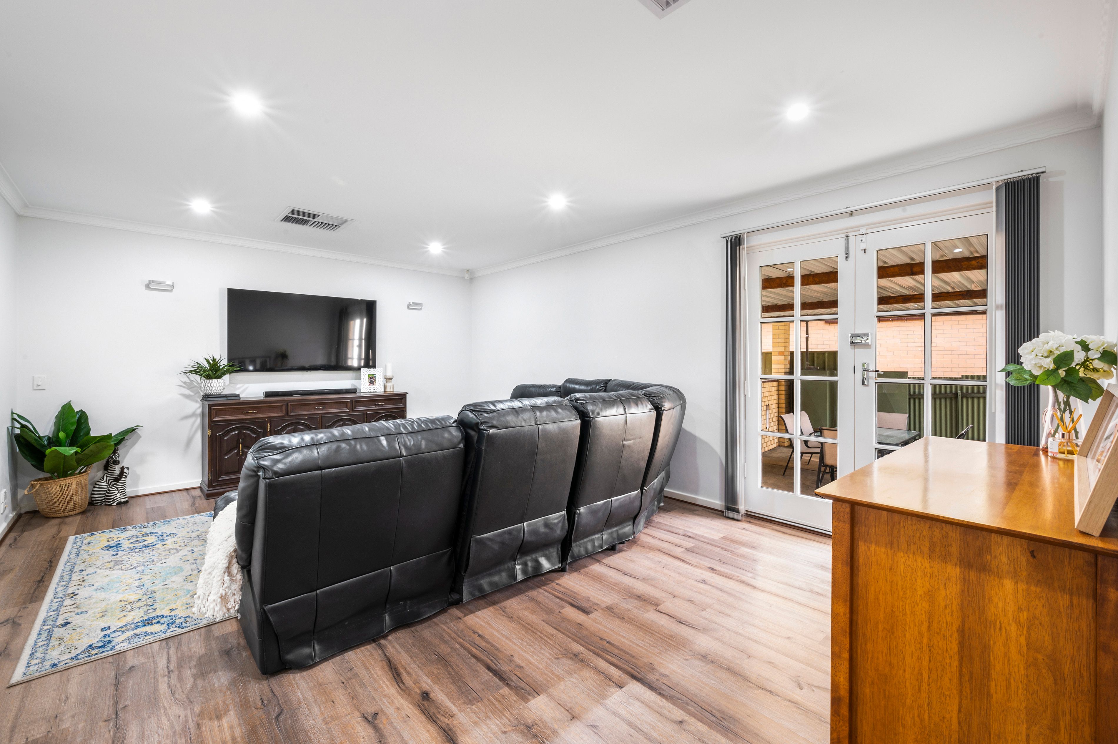 8 Leichardt Avenue, Ingle Farm, SA 5098