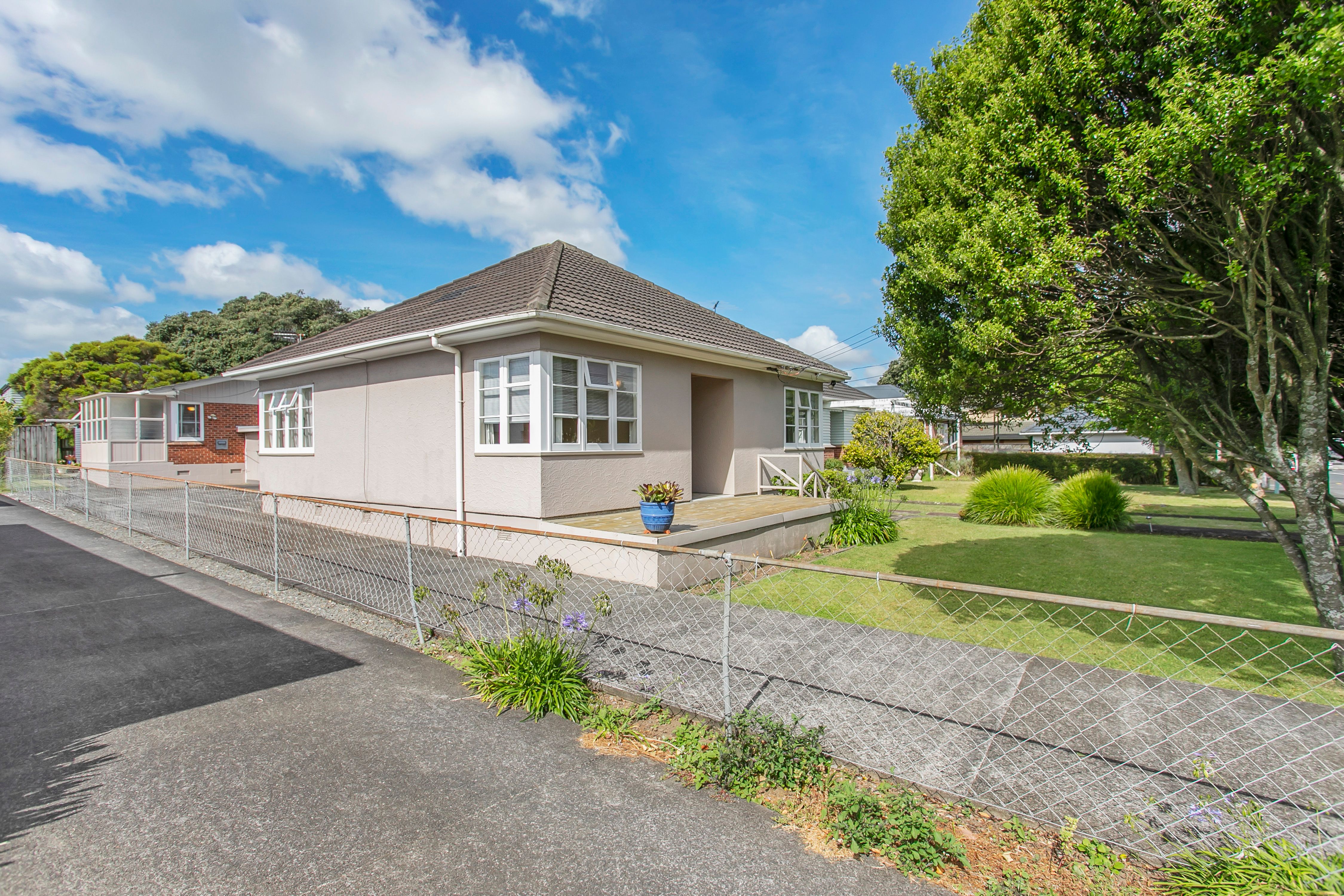 76 Main Highway, Ellerslie, Auckland City