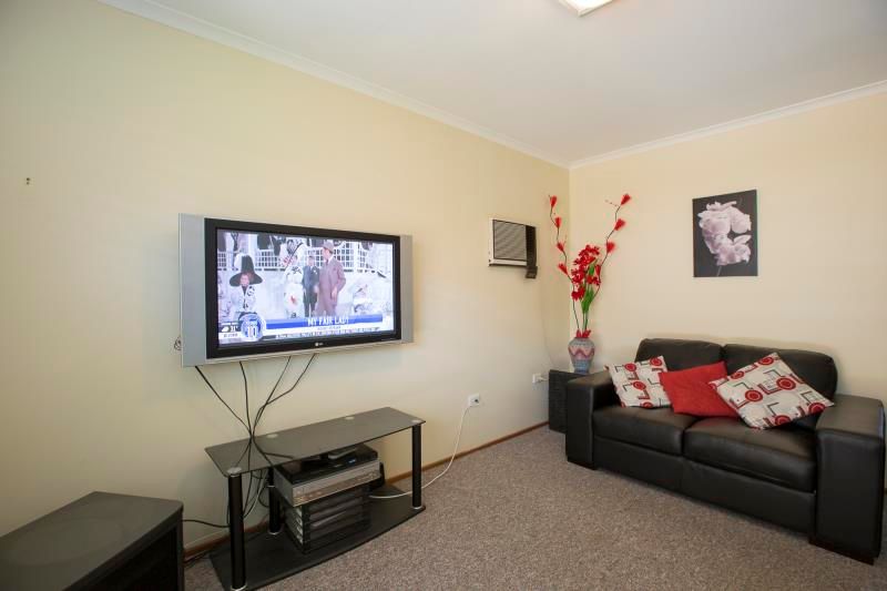 32/35 St Kevins Avenue, Benowa, QLD 4217