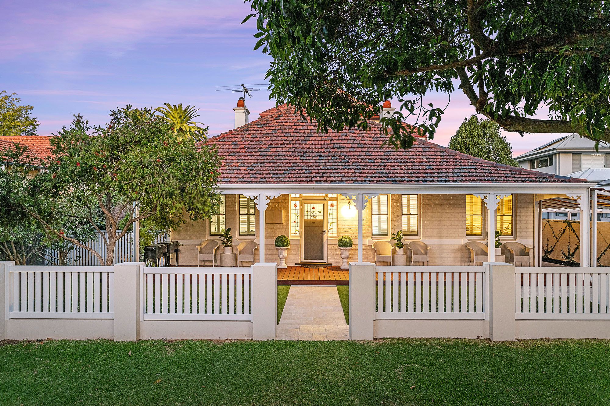 14 Viewway, Nedlands, WA 6009