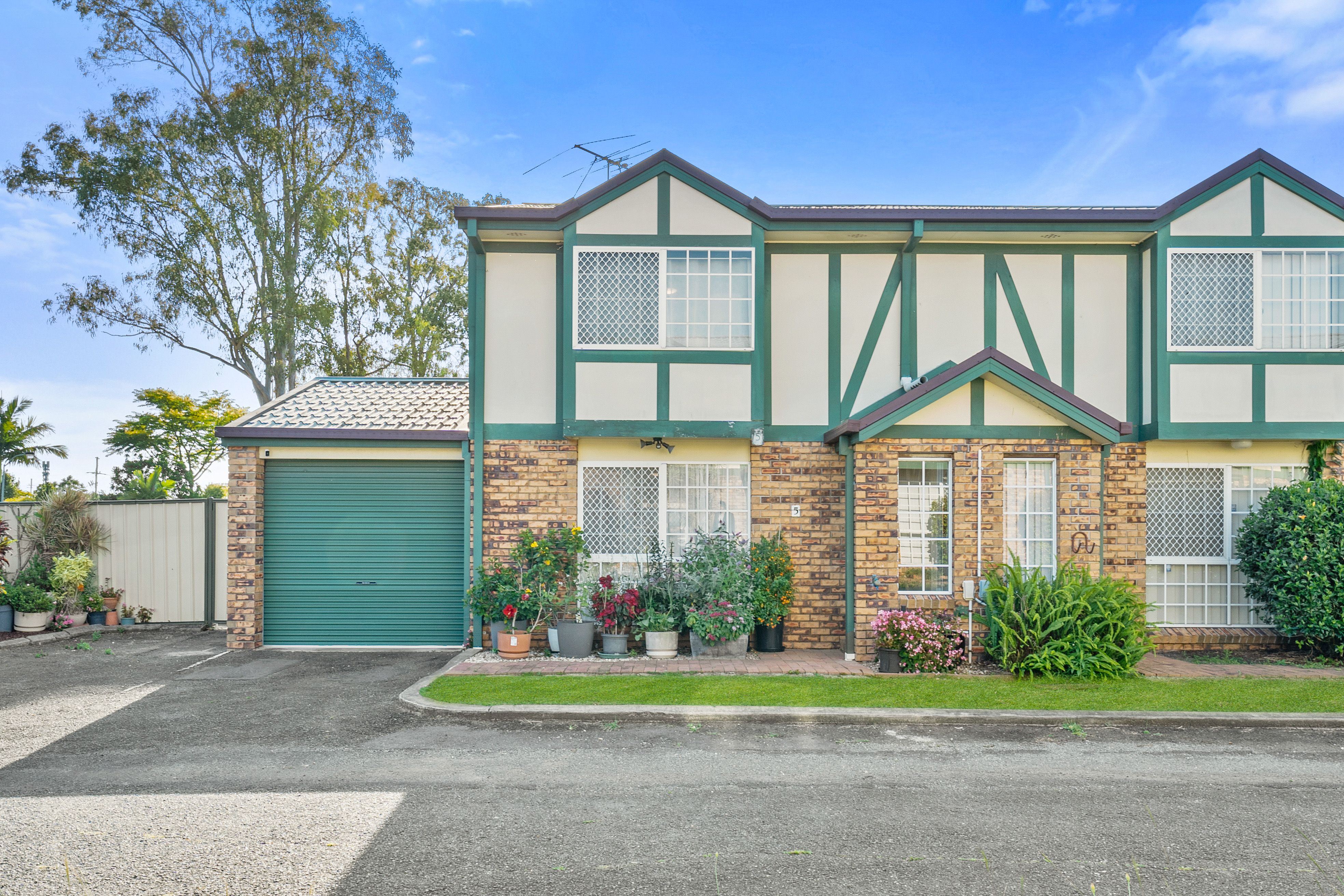 17 Monash Road, Loganlea QLD 4131