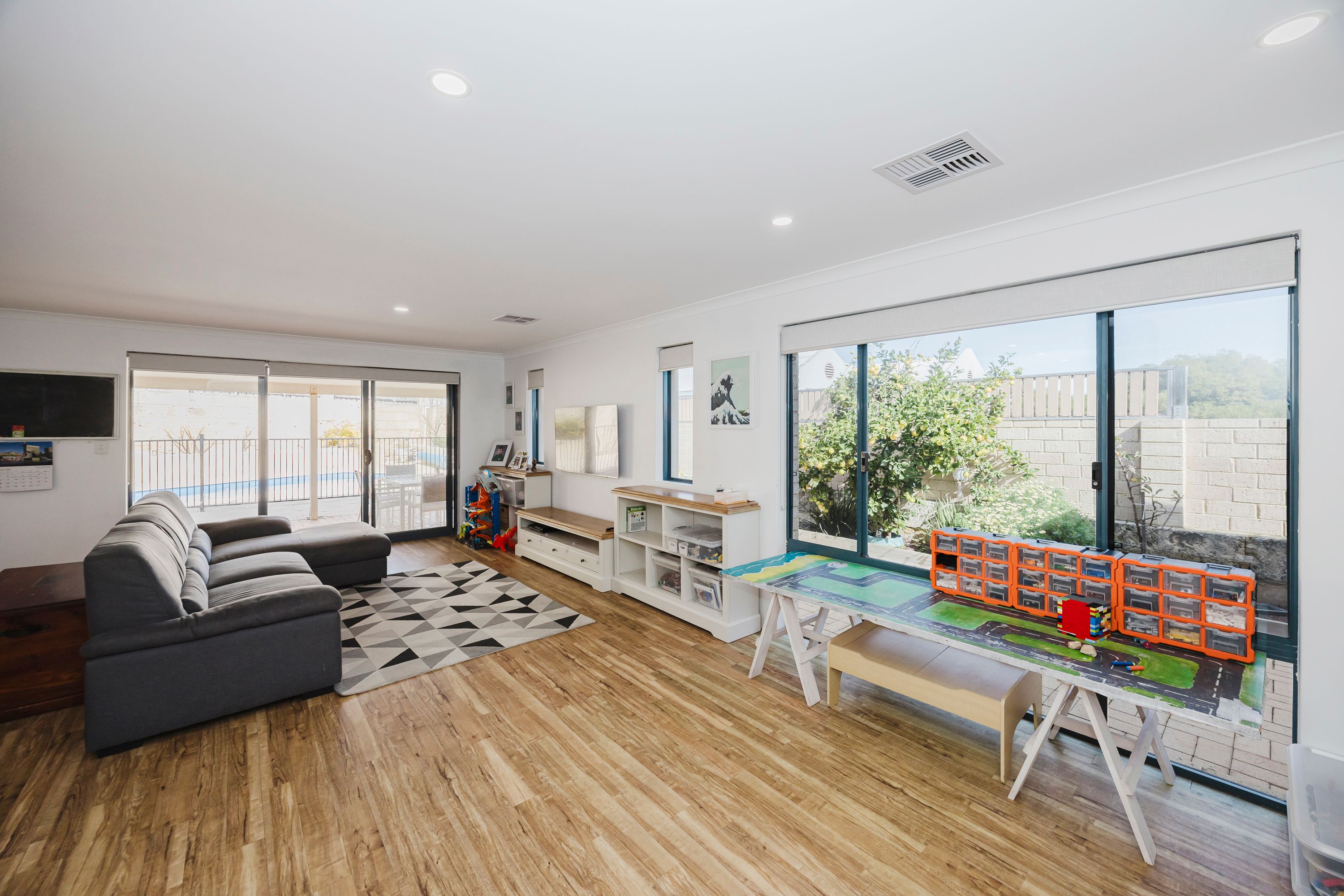 74 Quinns Road — photo 11 of 30