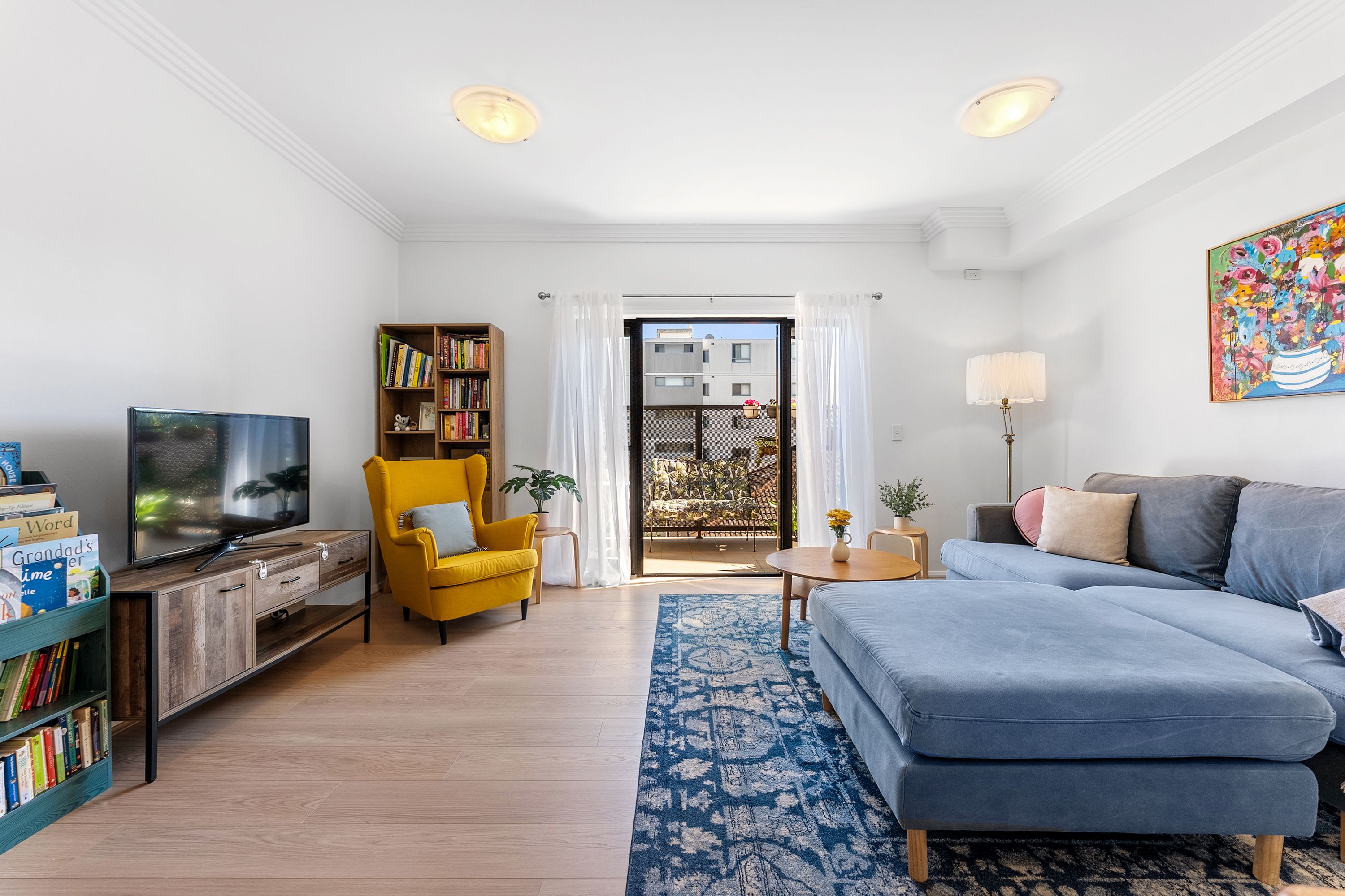 301B/5-11 Sixth Avenue — photo 2 of 15