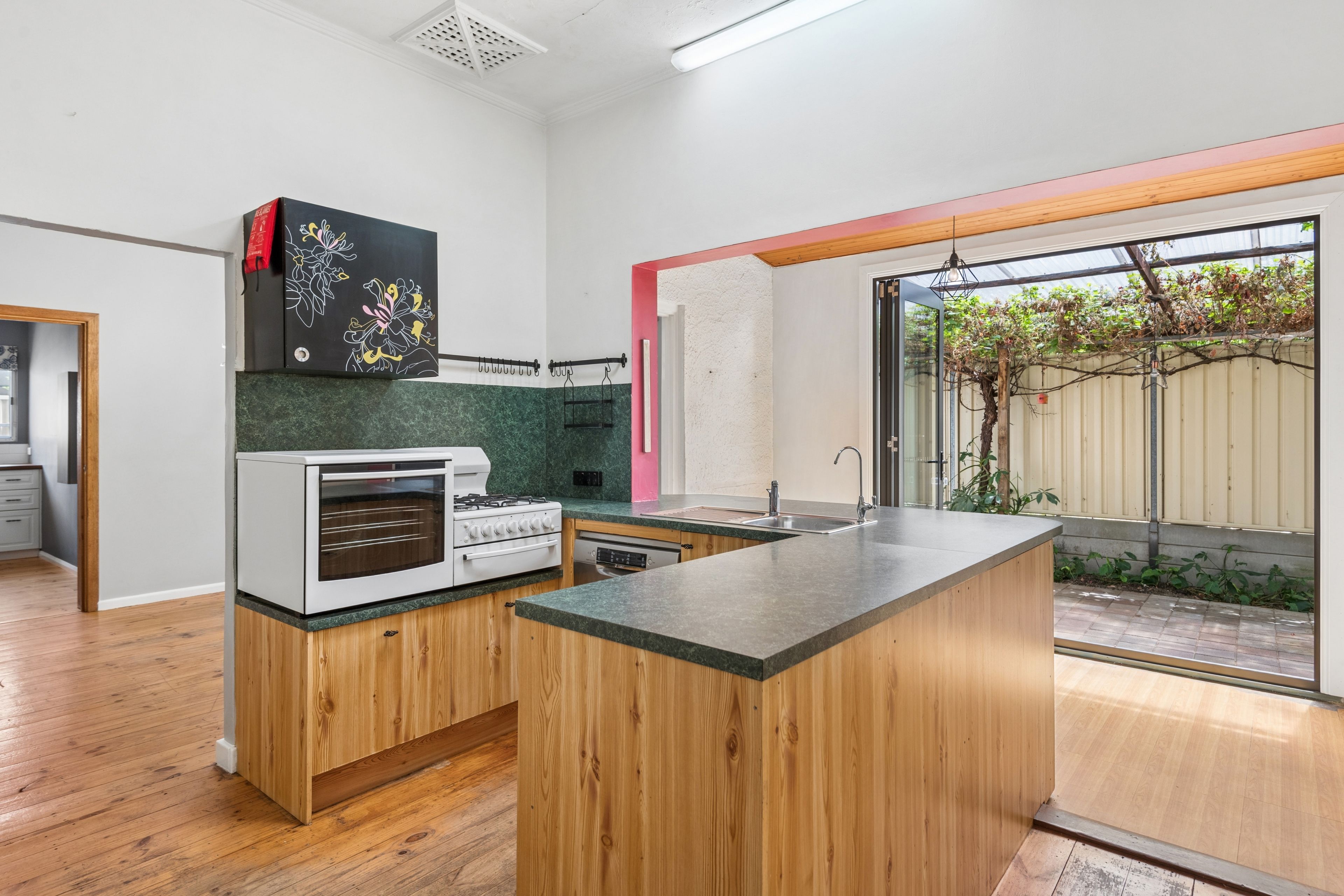 26 Gardner Street — photo 3 of 12