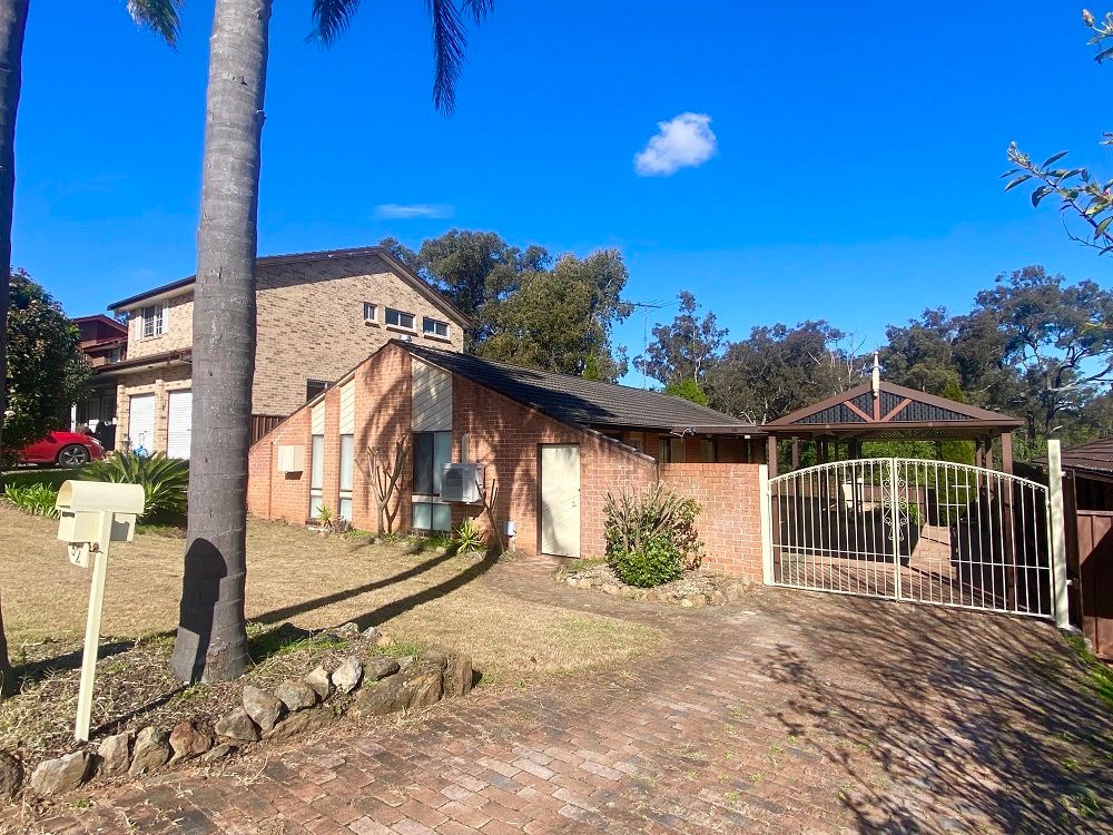 52 Bainbridge Avenue, Ingleburn, NSW 2565