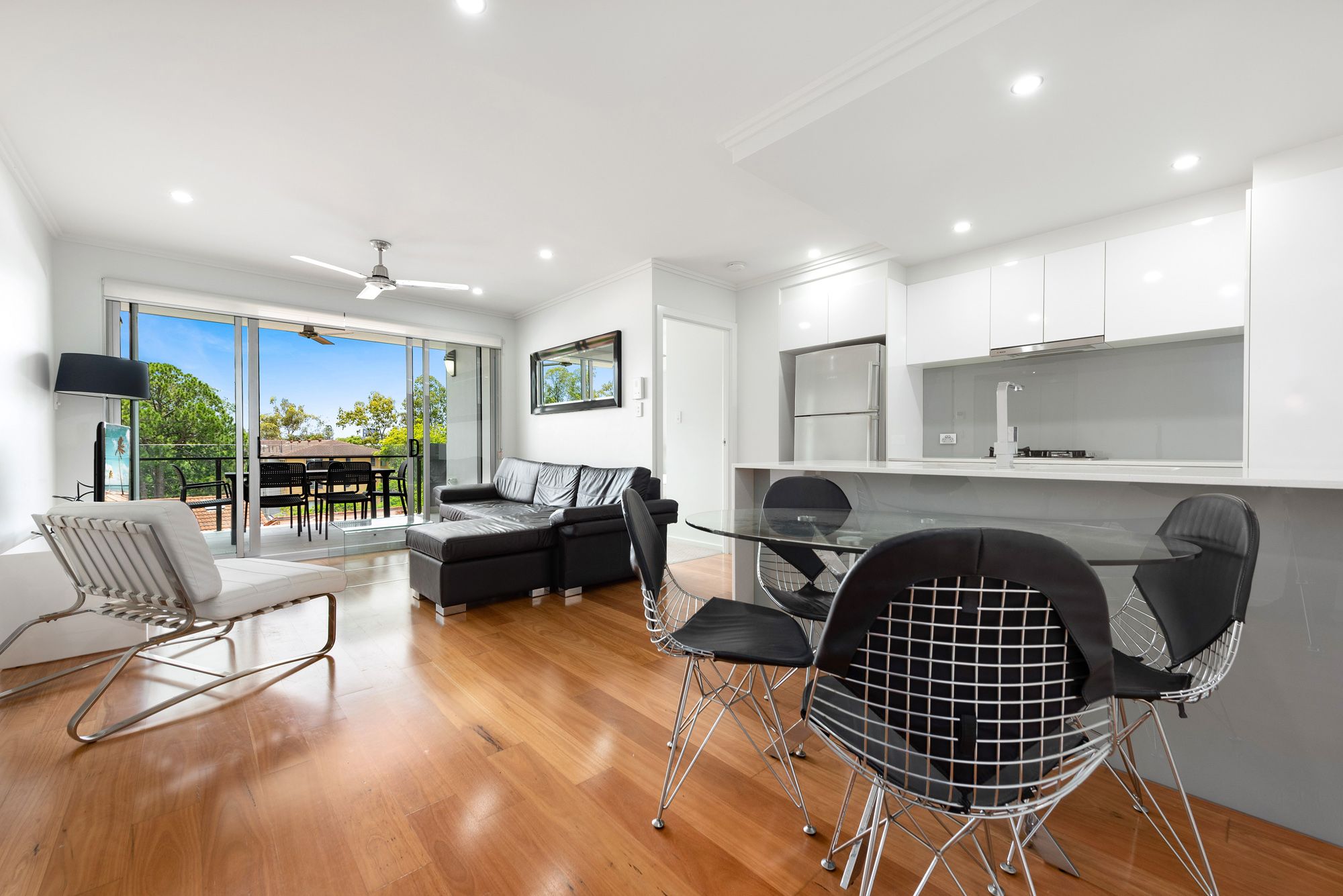 2 Laurence Street, St Lucia QLD 4067