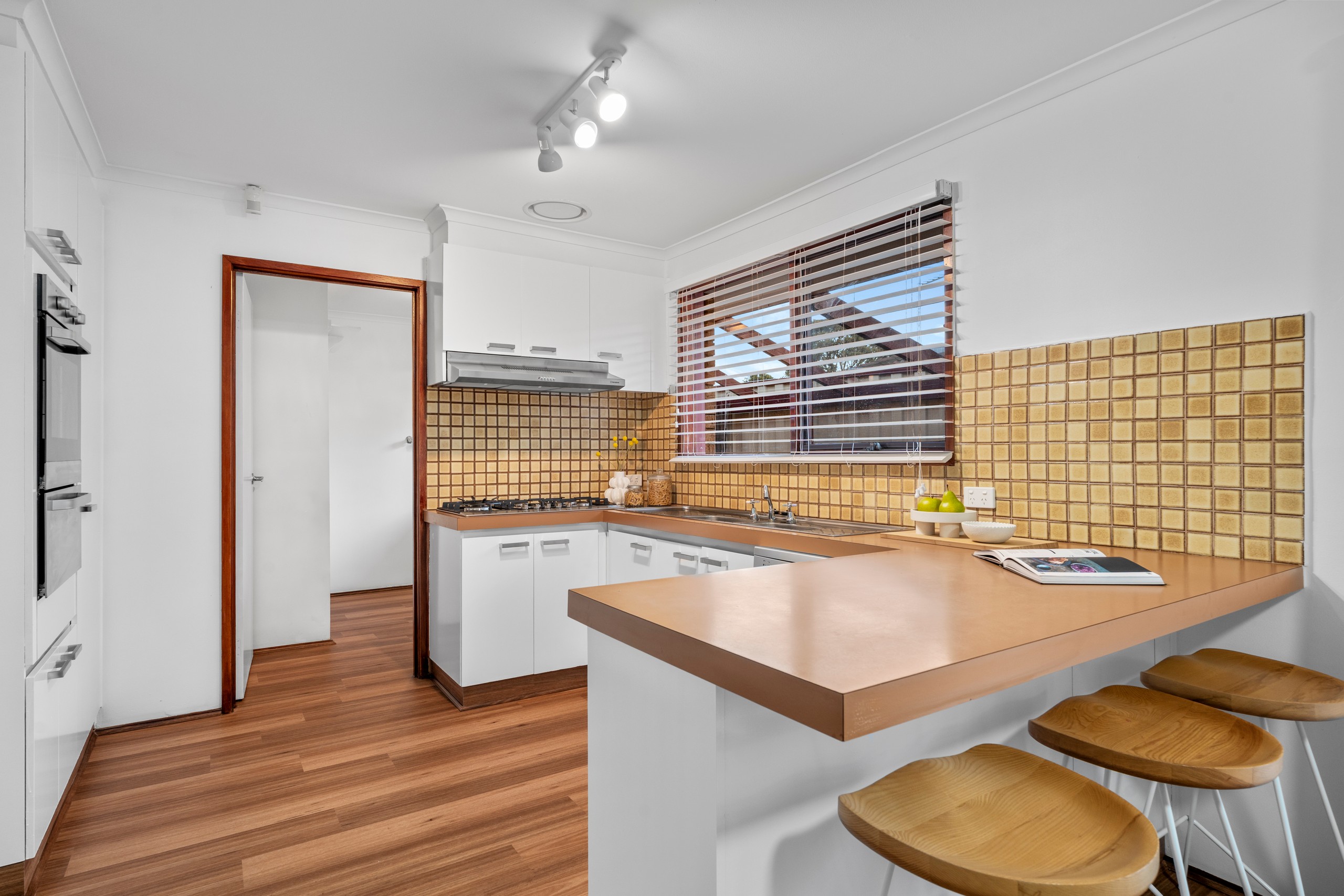 33 Epsom Avenue, Epping, VIC 3076