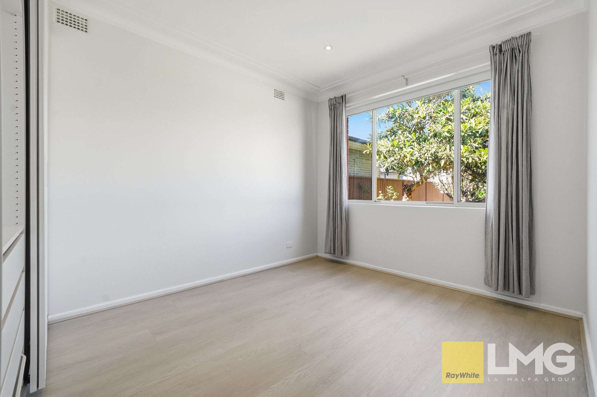 12 Murray Street — photo 9 of 30