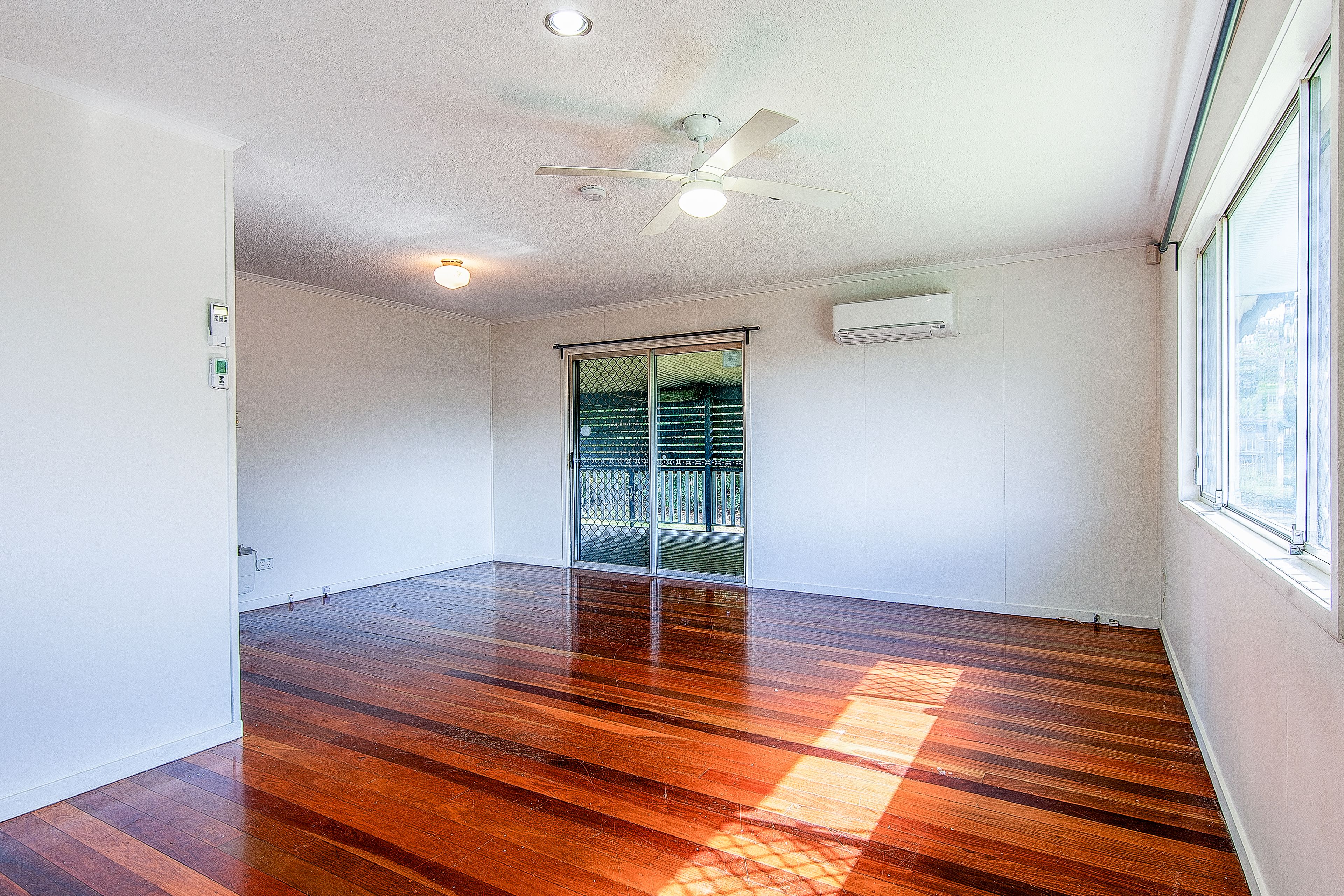 97 Aquarius Drive, Kingston, QLD 4114