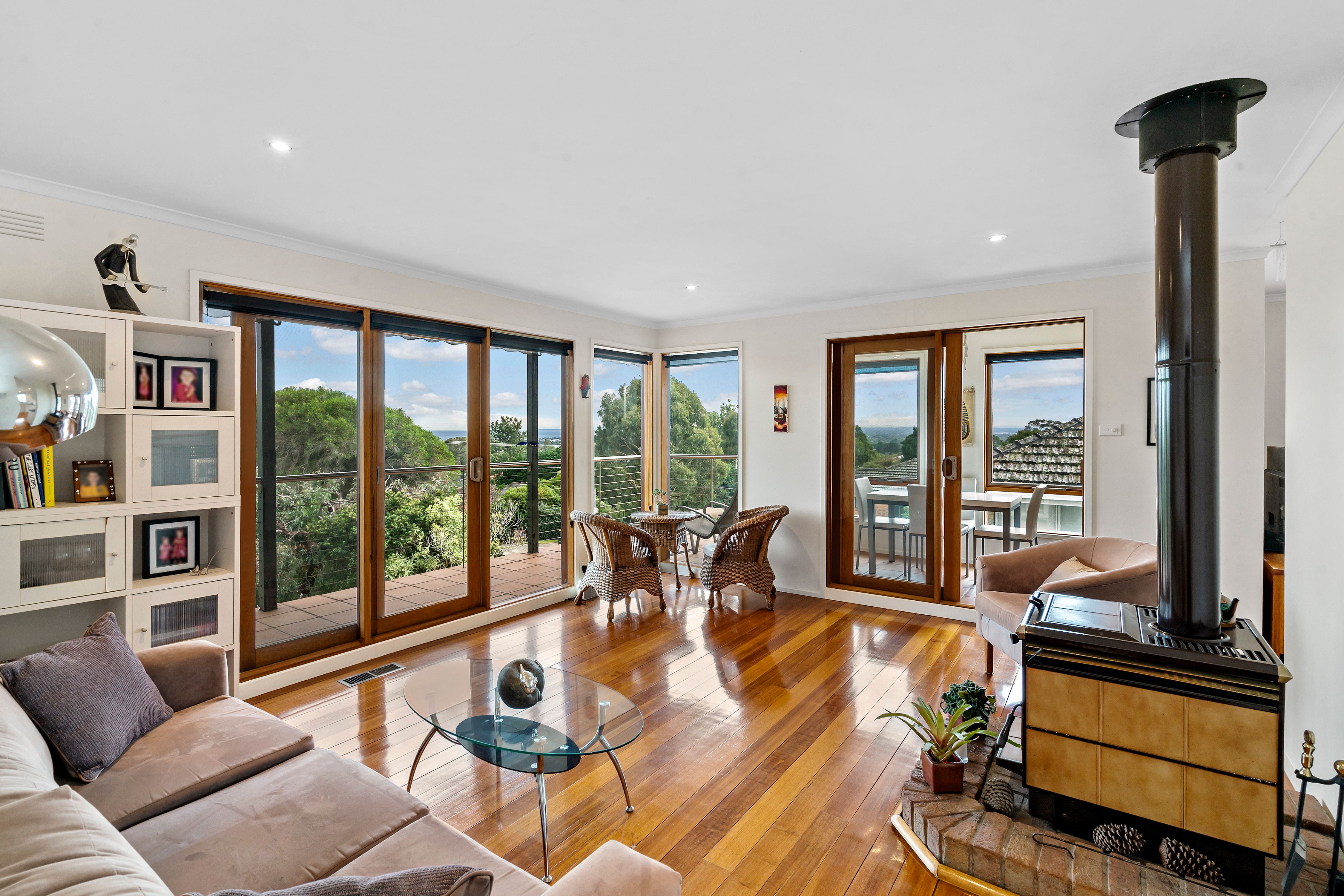 22 Hillcrest Road, Frankston, VIC 3199