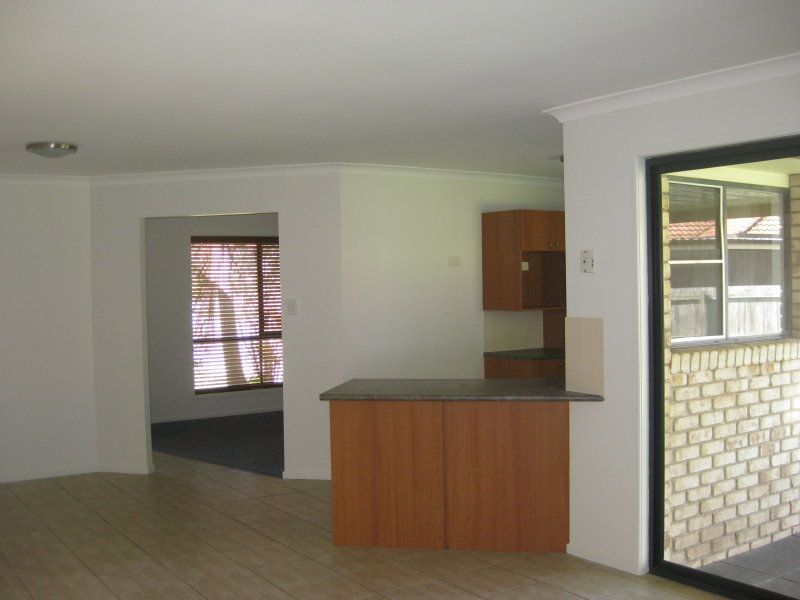 28 Blue Mountain Crescent, Warner, QLD 4500