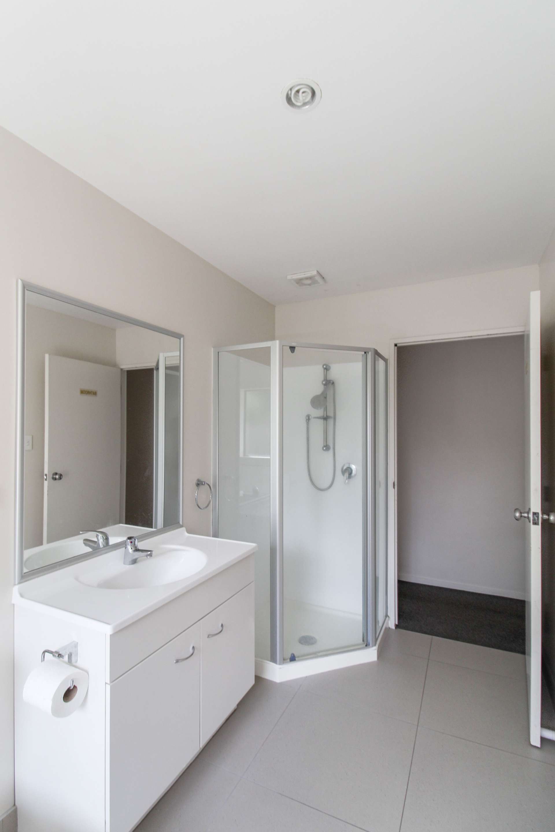 17a Moffitt Avenue photo 9