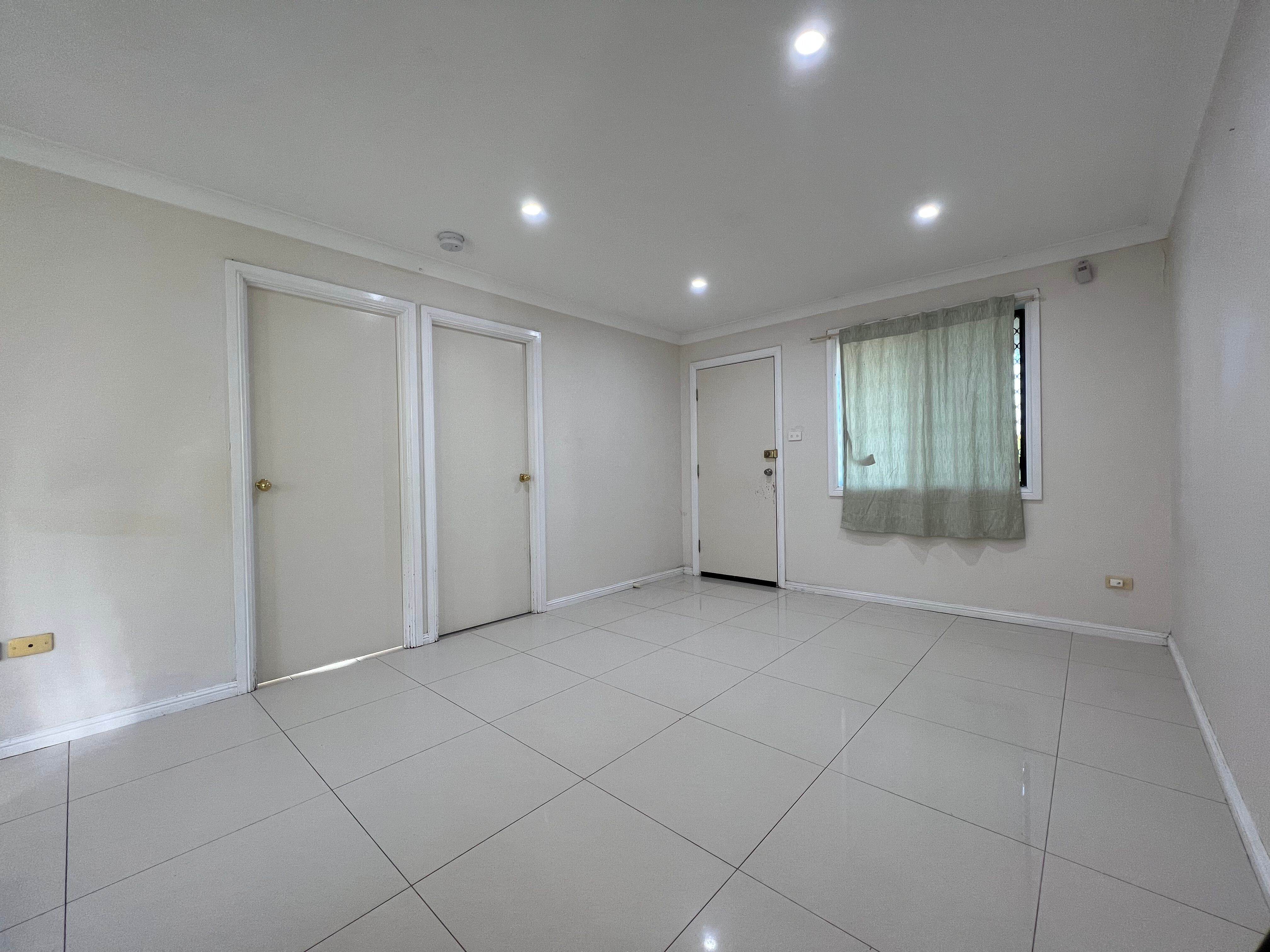 2/2-4 Rance Road — photo 4 of 6