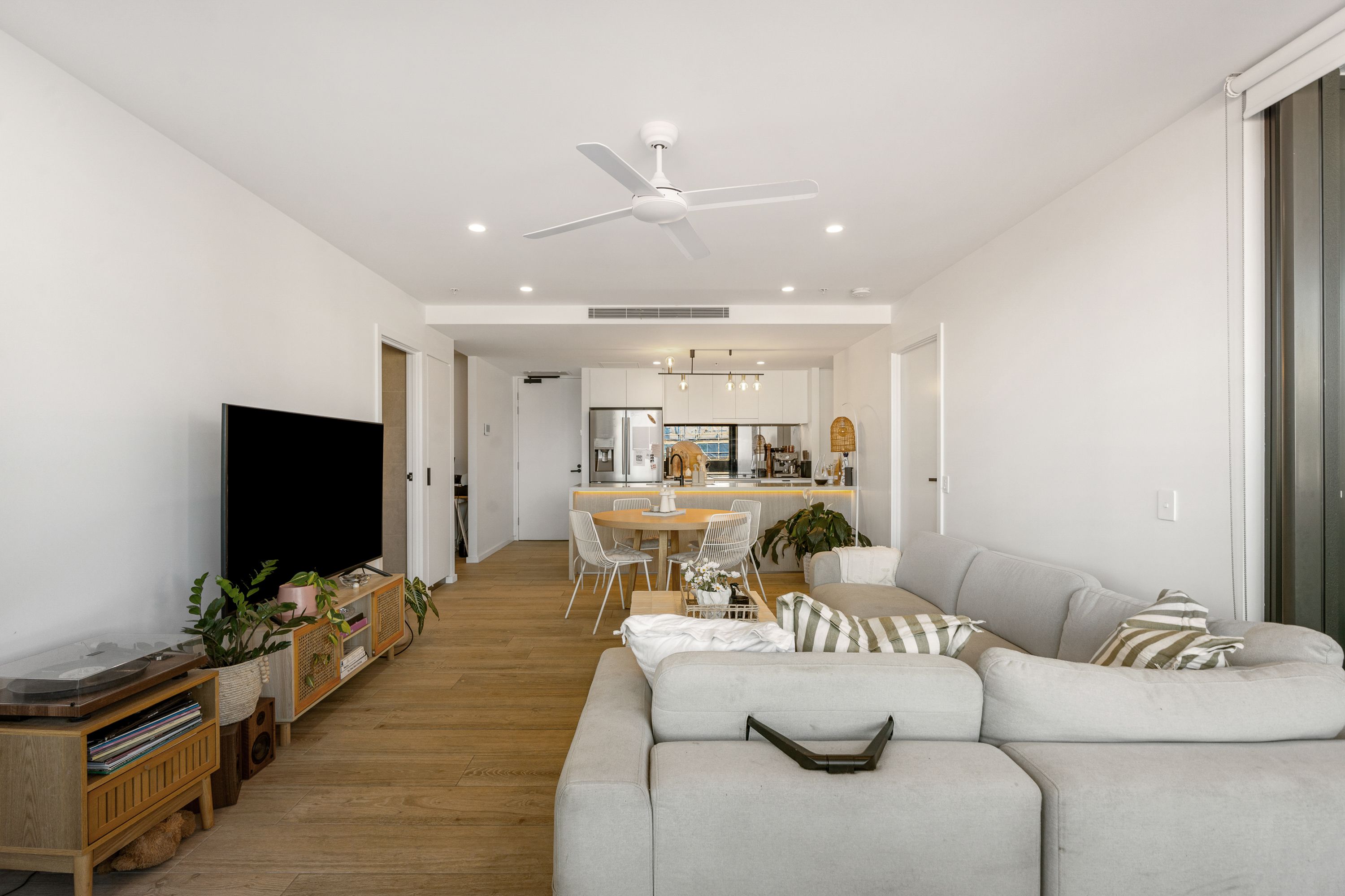 2 Mawarra Street, Palm Beach QLD 4221